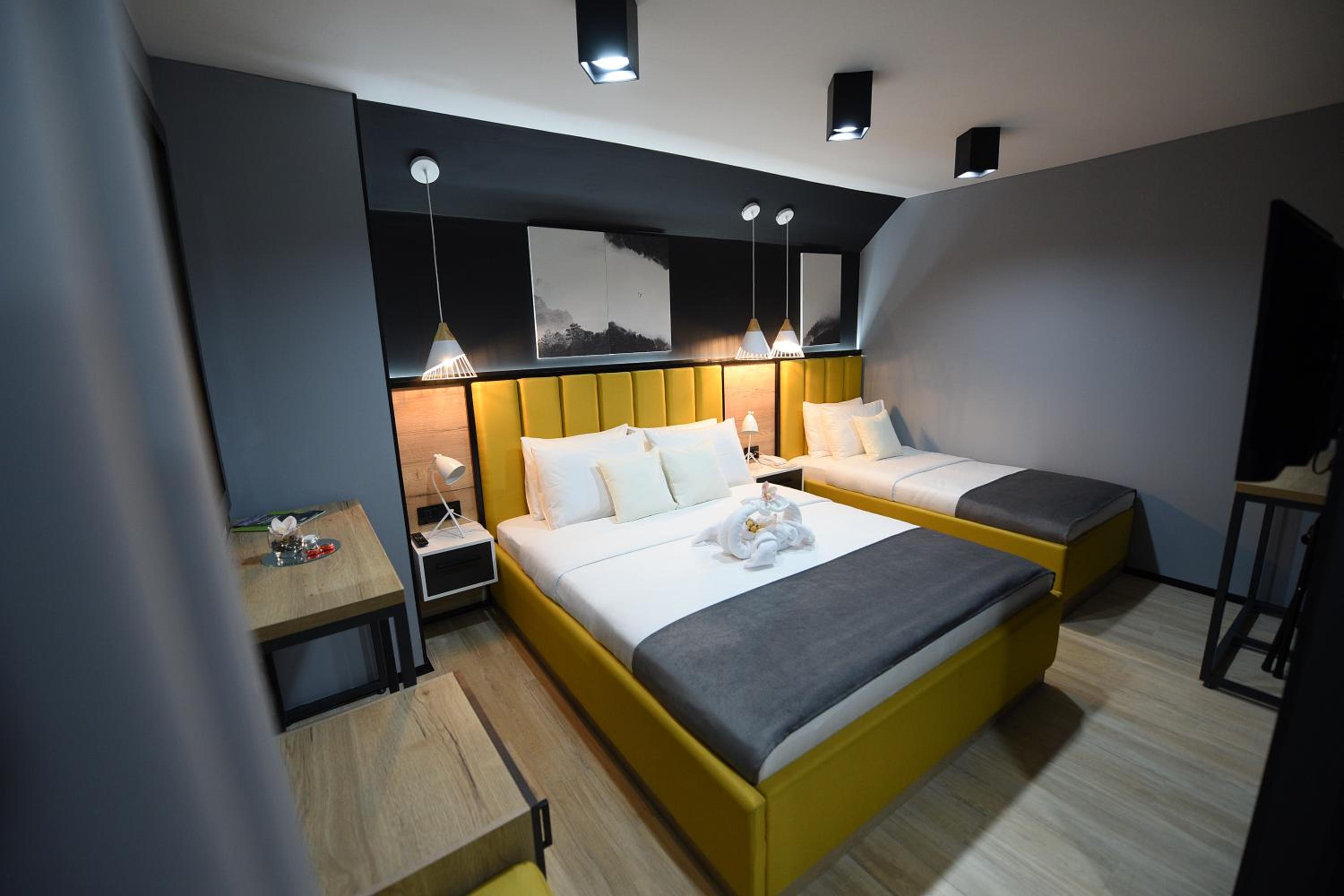 Deluxe Triple Room