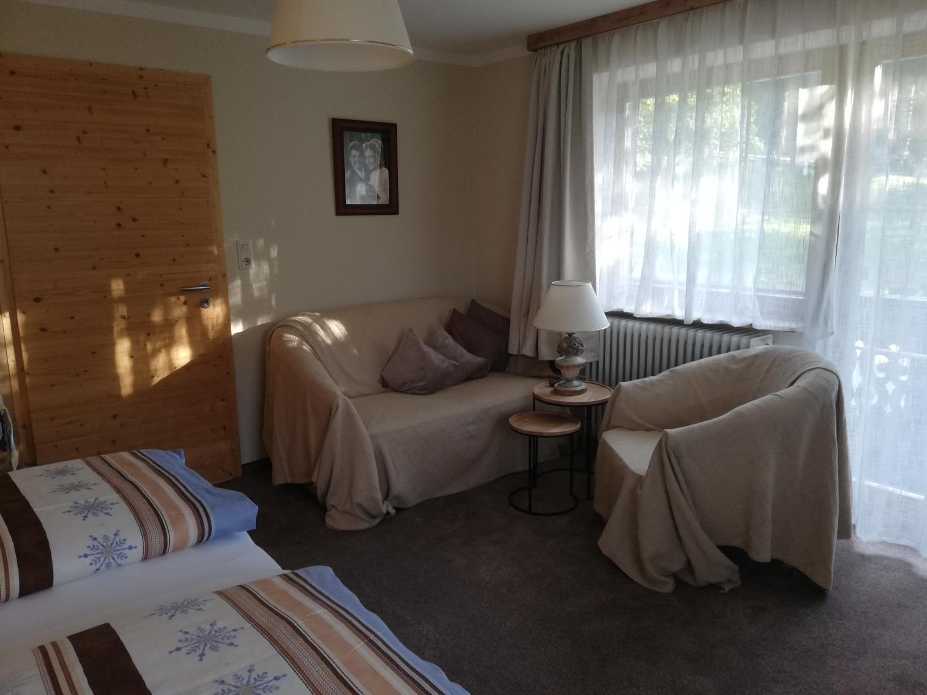 Three-Bedroom Apartment with Balcony photo 1