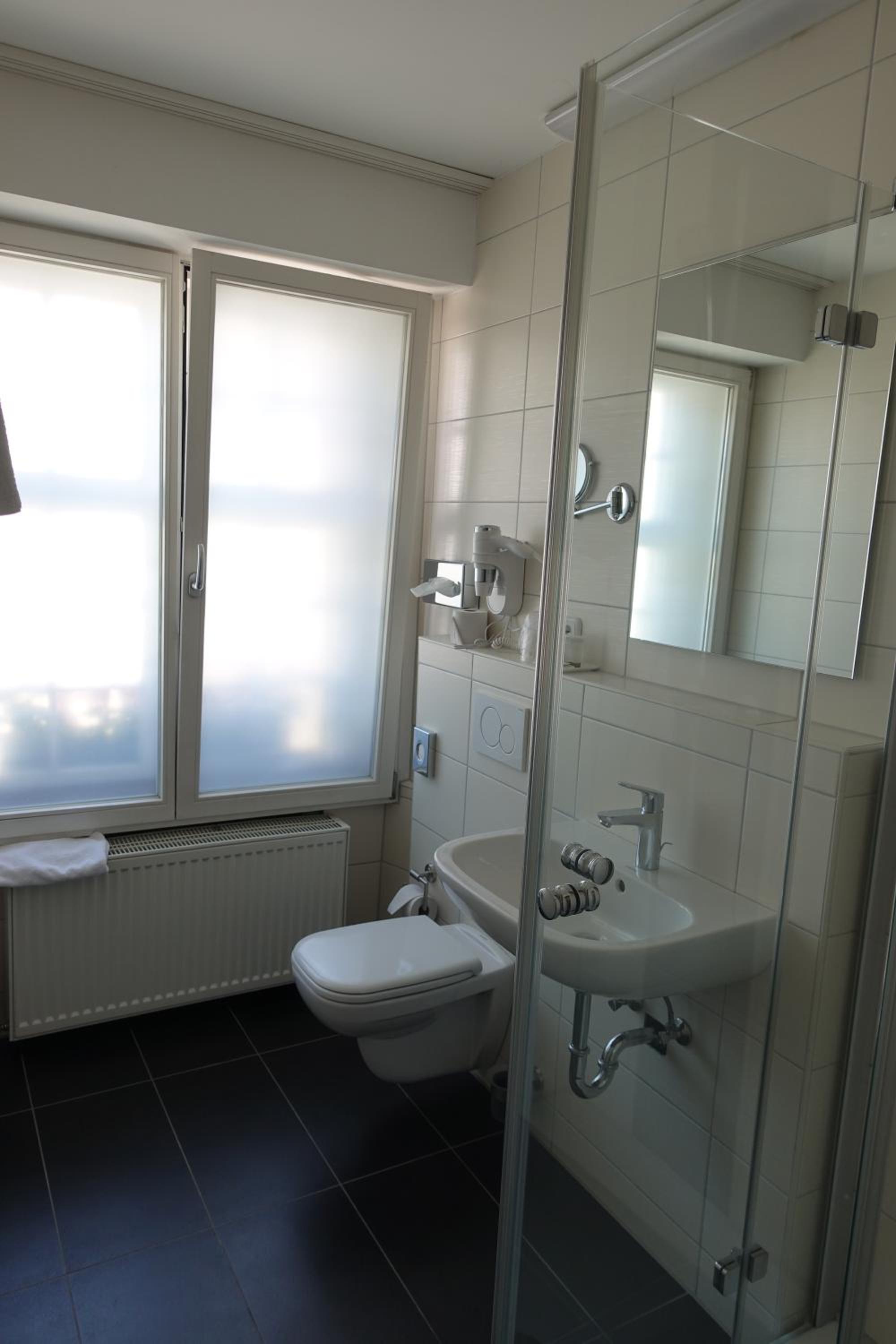 Standard Double Room photo 3
