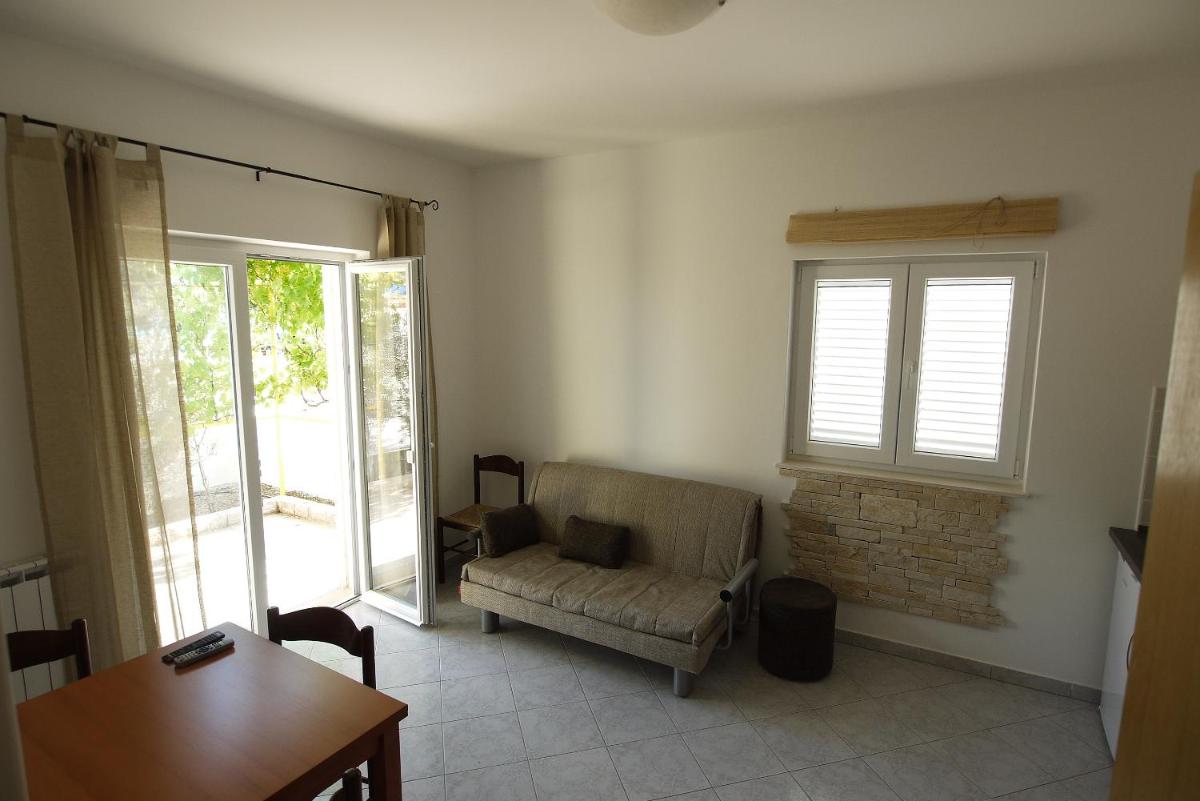 One-Bedroom Apartment with Sea View photo 1