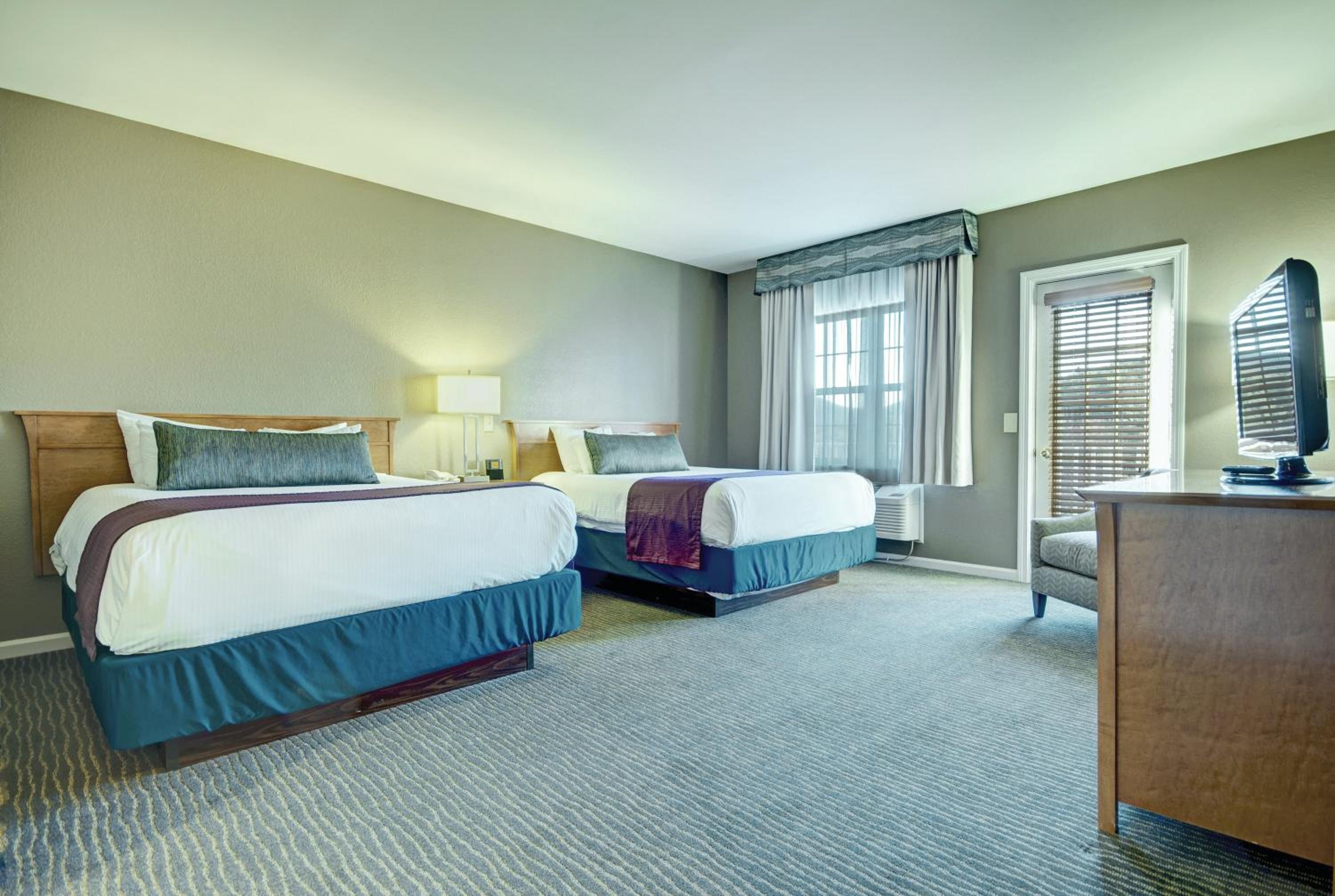 Two-Bedroom Suite photo 3