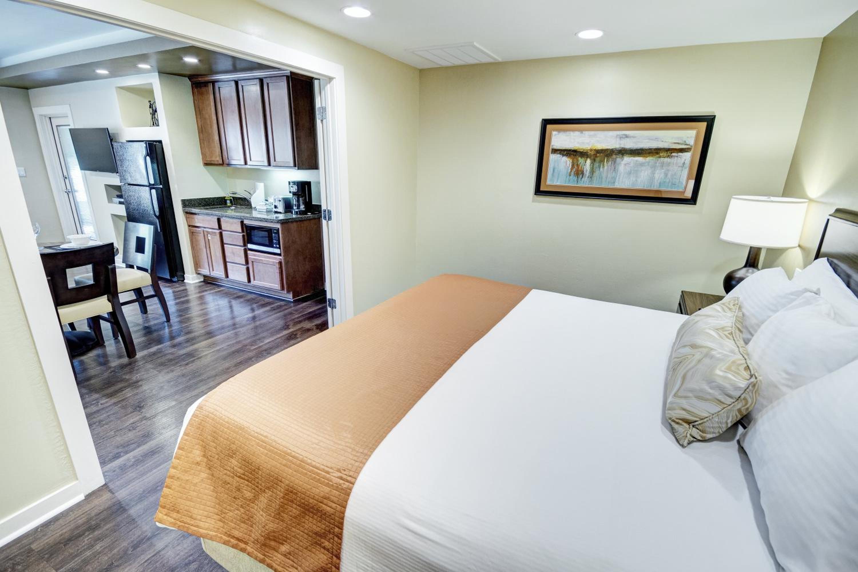 One-Bedroom Suite
