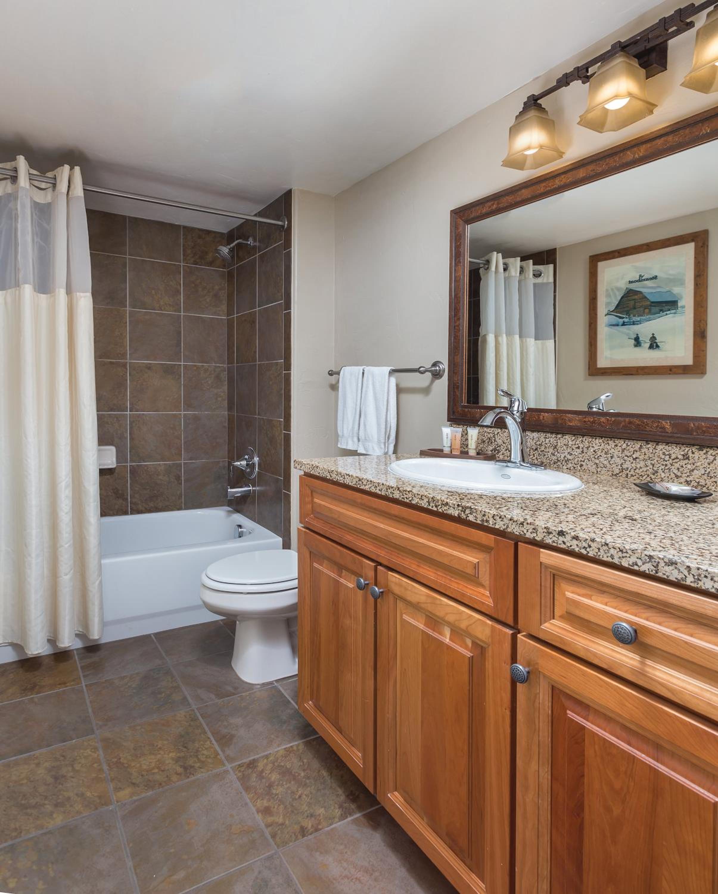 Two-Bedroom Suite photo 2
