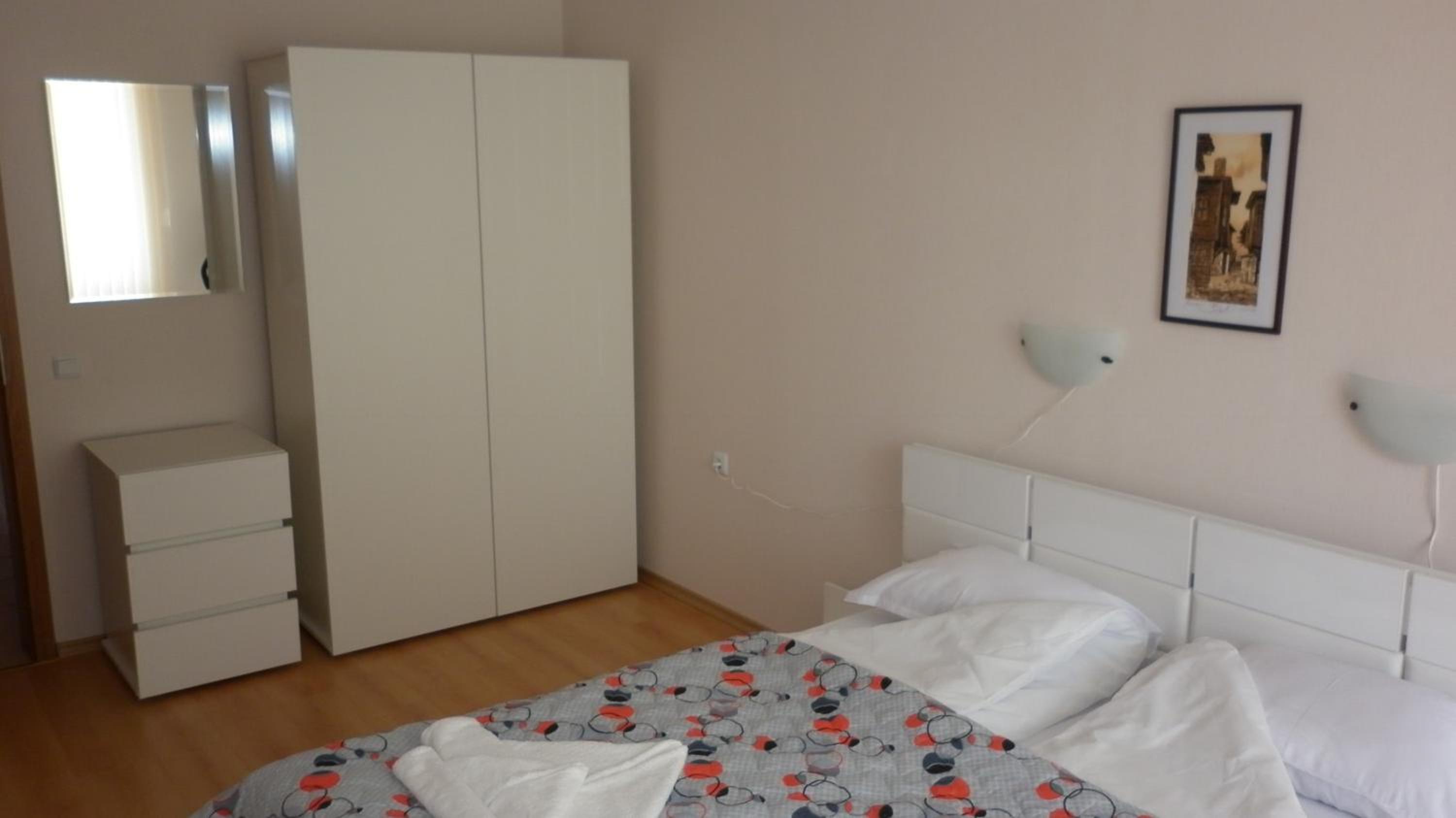 One-Bedroom Apartment with Balcony photo 1