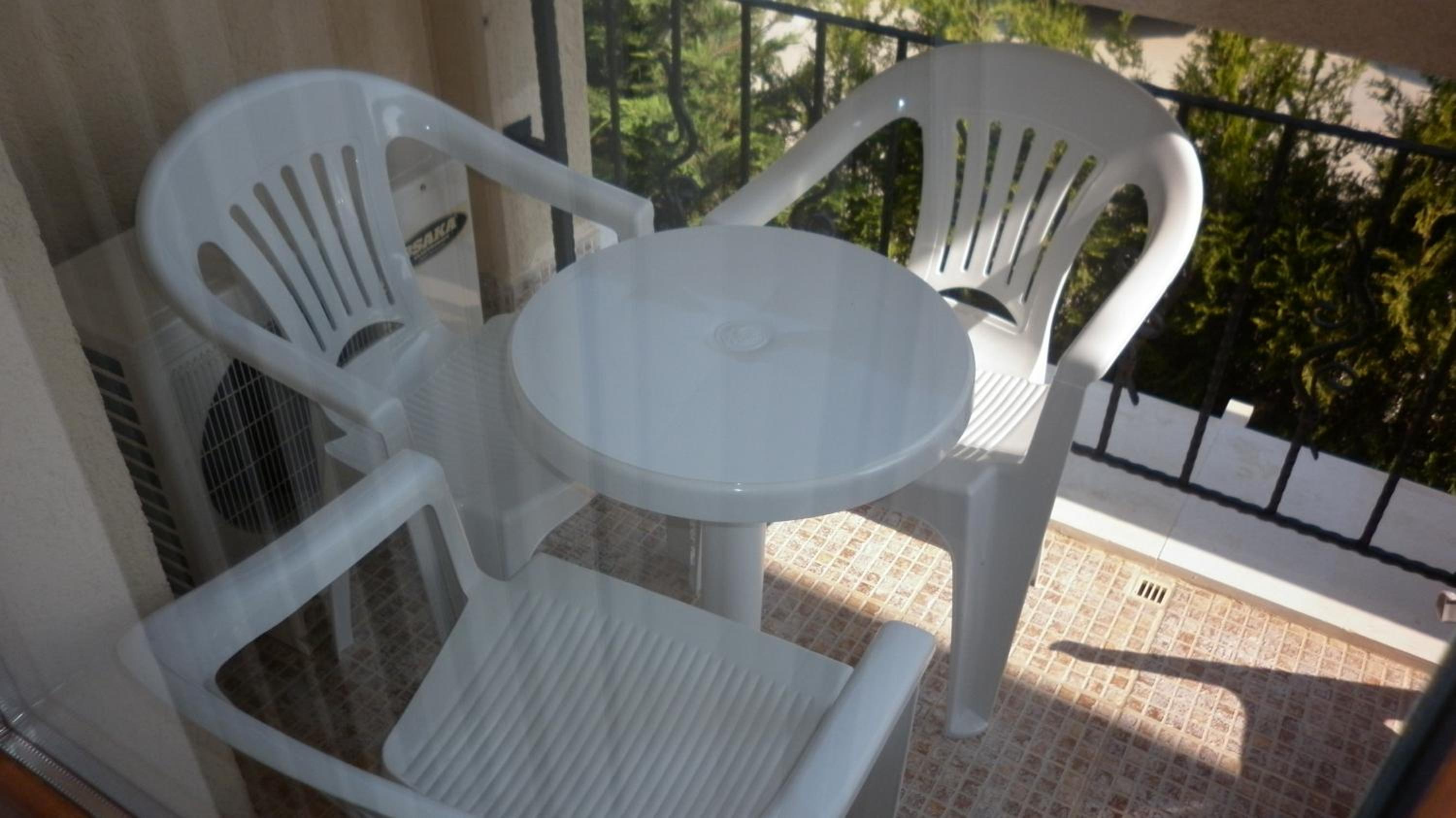 Two-Bedroom Apartment with Balcony photo 3