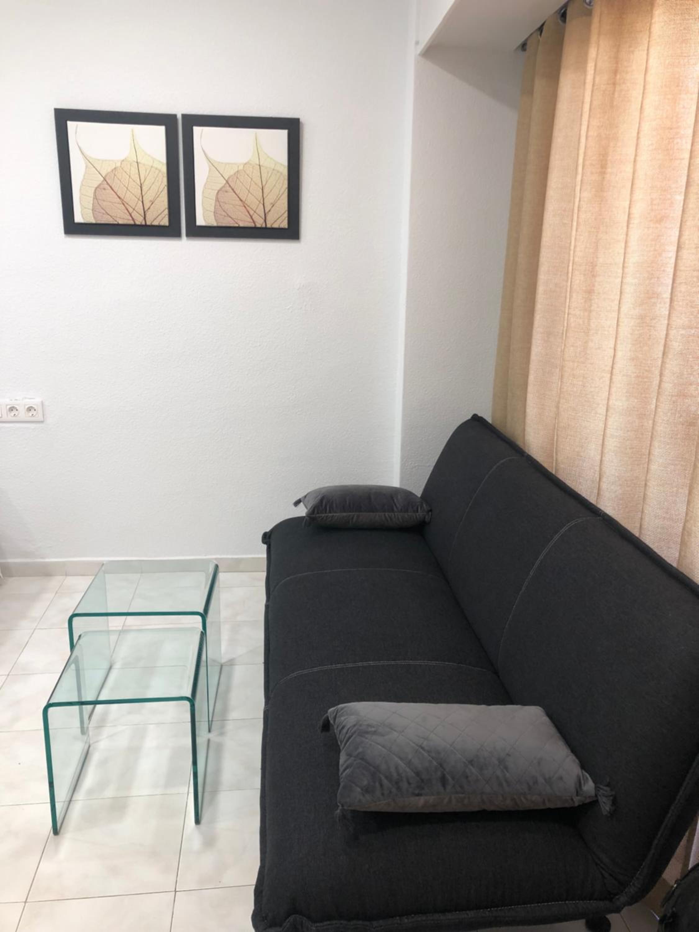 Apartment with Balcony - Photo 18