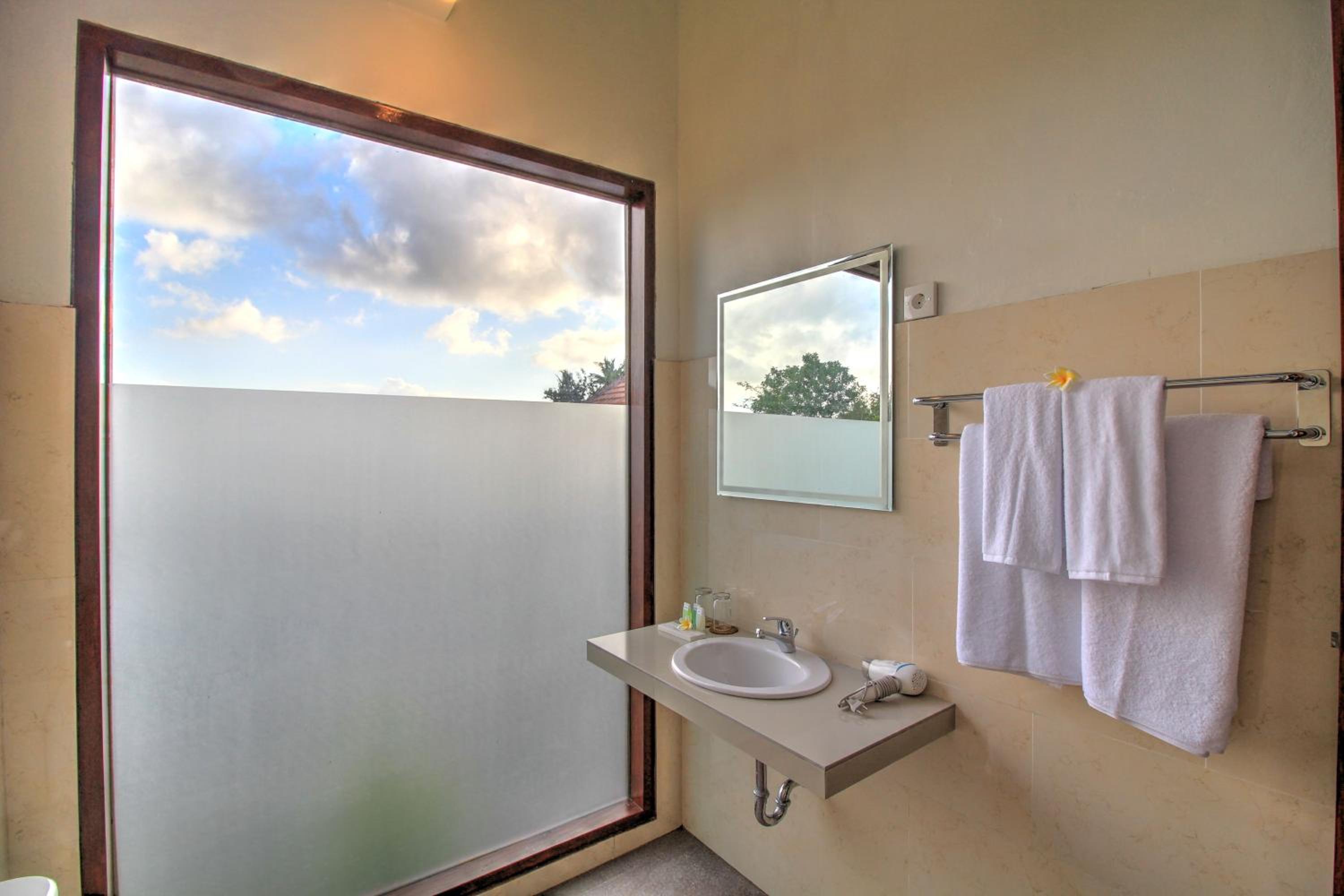 One-Bedroom Cottage - Photo 6