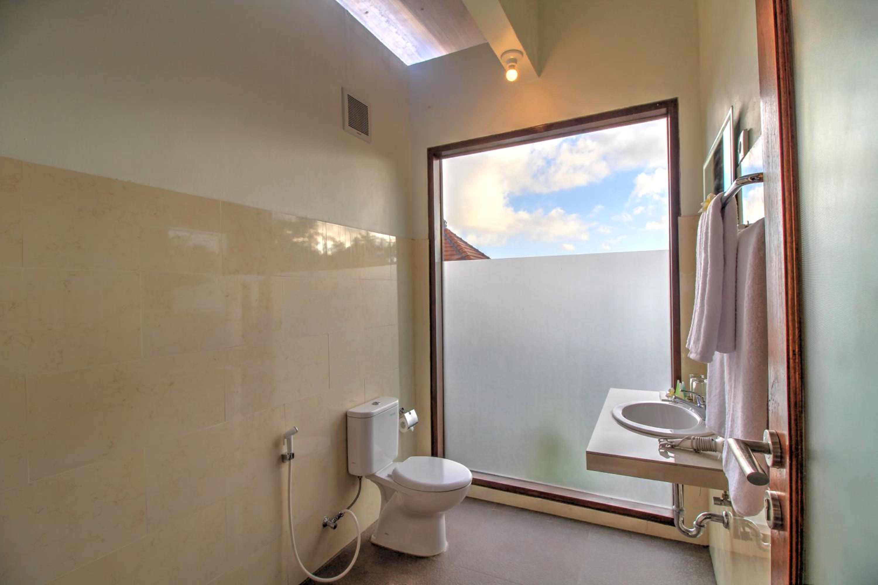One-Bedroom Cottage - Photo 47