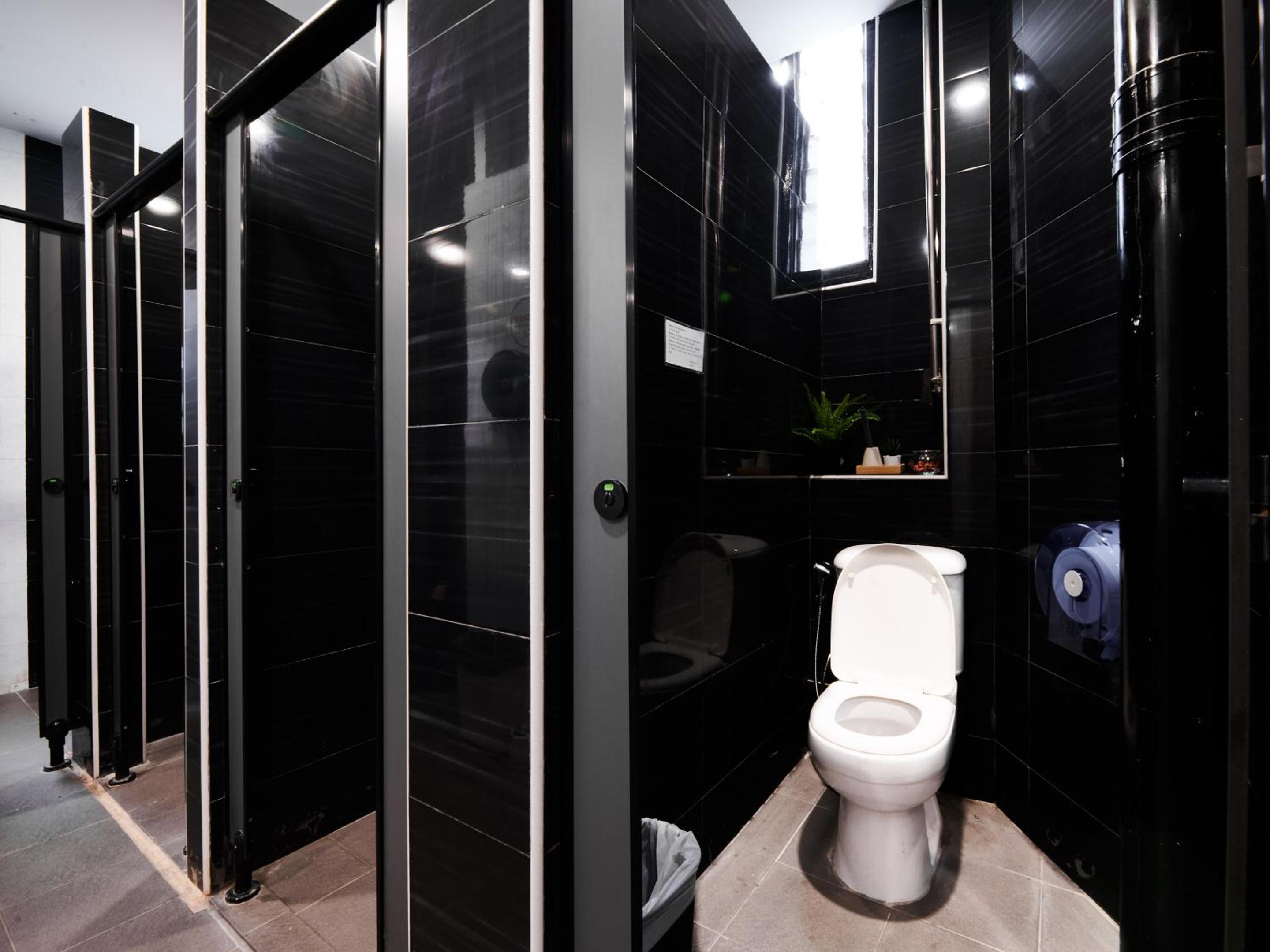 Single Capsule in Mixed Dormitory photo 2