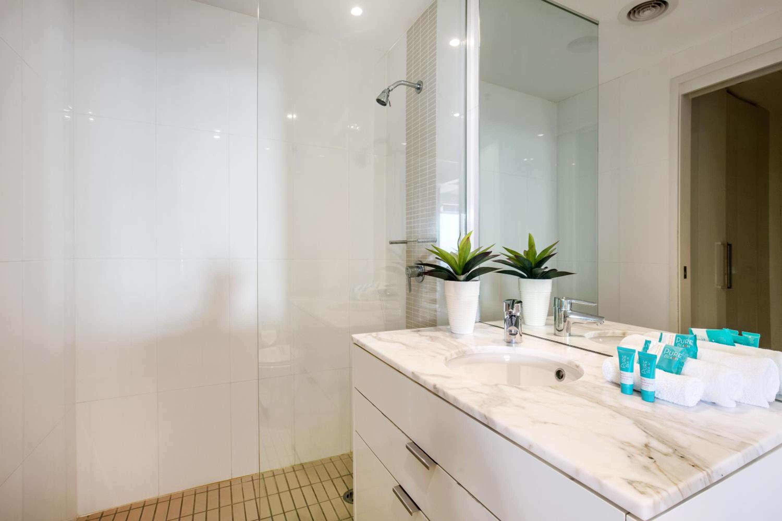 2 Bedroom Ocean View - Photo 16