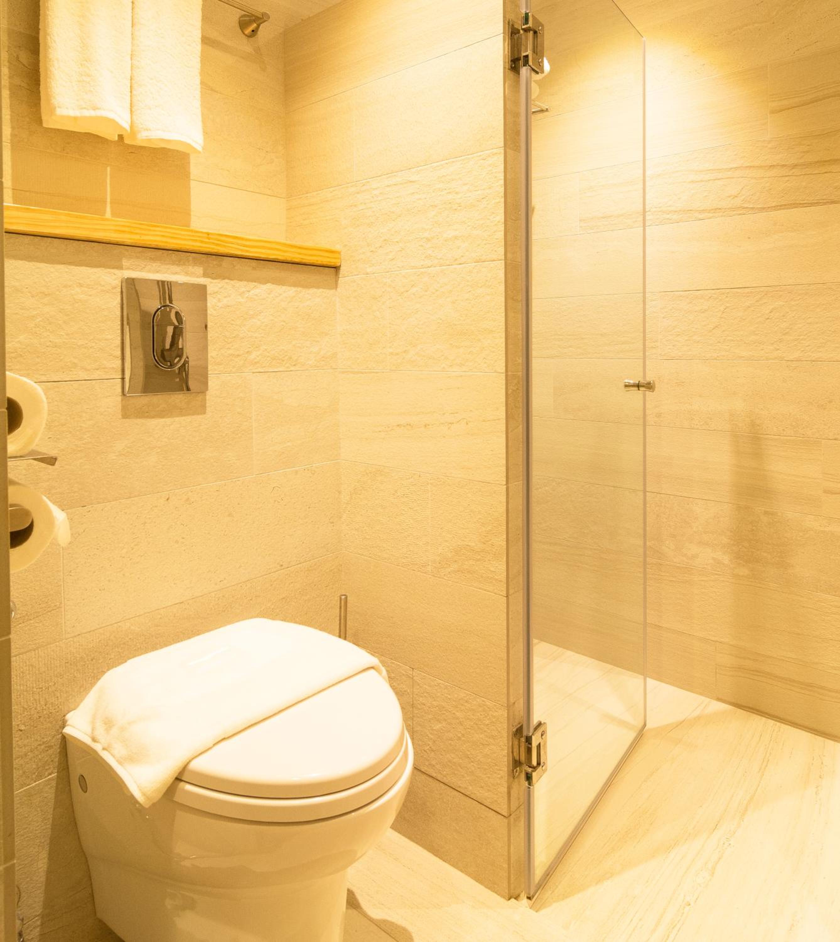 Standard Triple Room - Photo 9