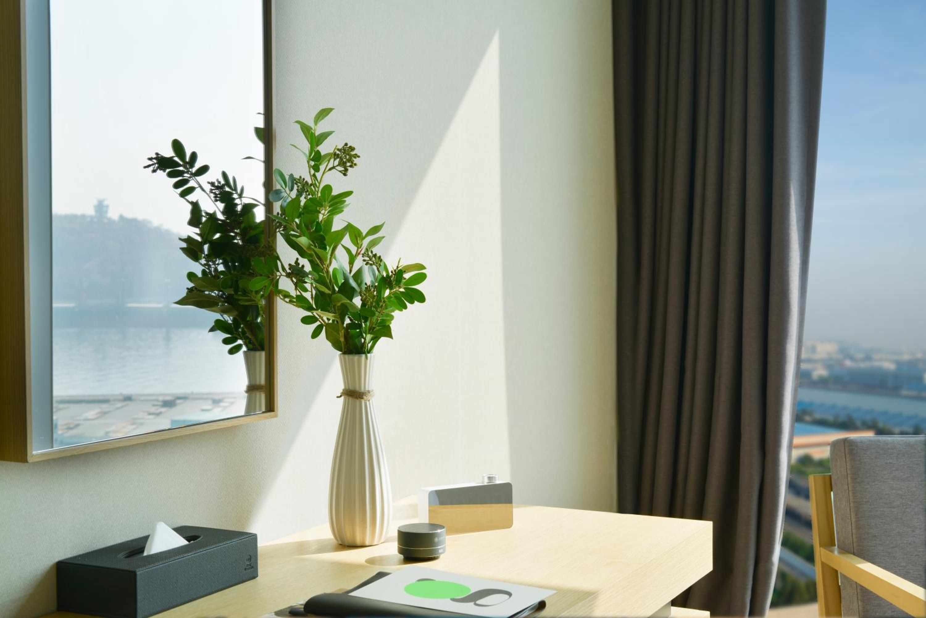 Deluxe Twin Room - City View - Photo 3