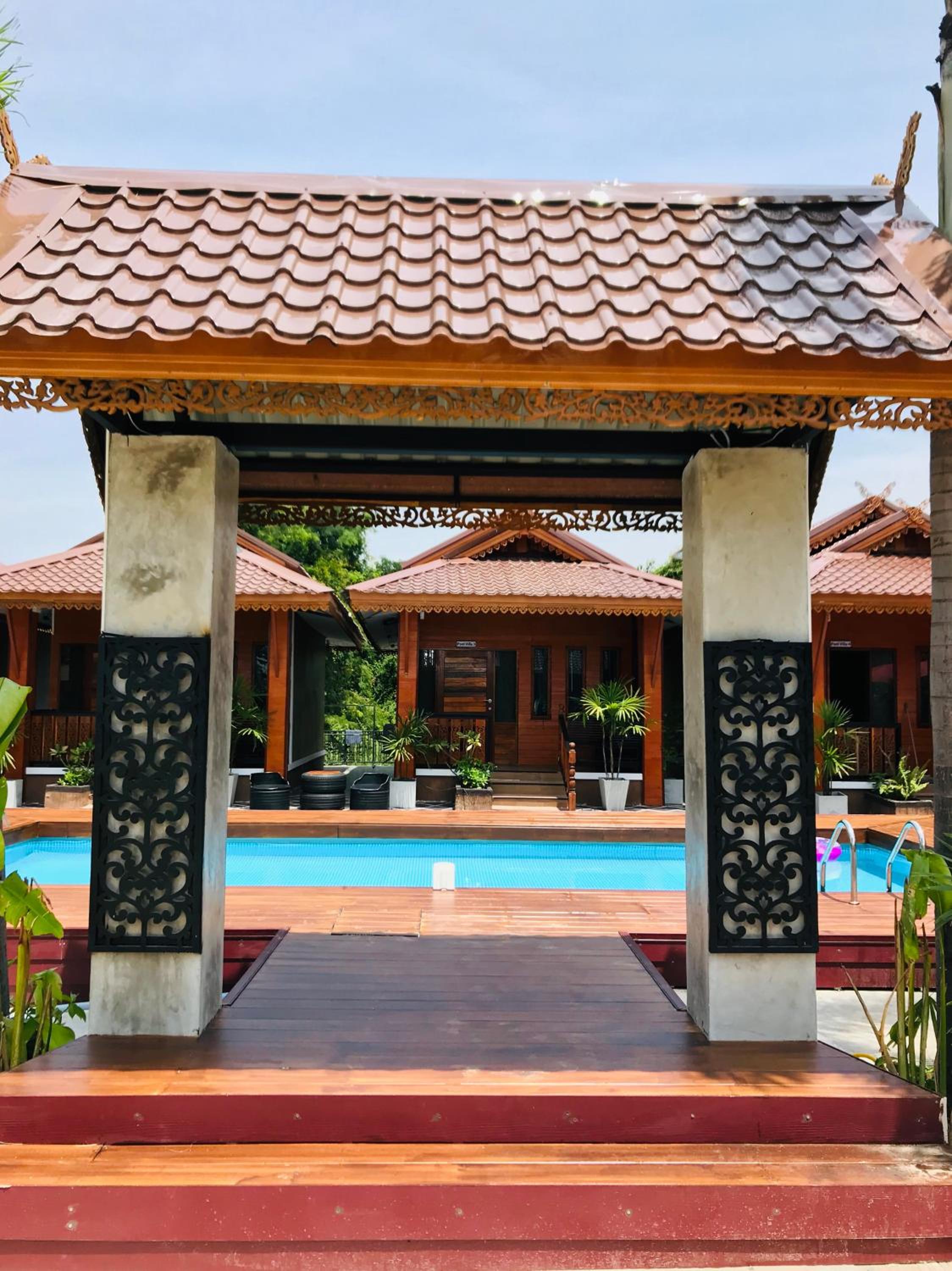 Triple Room with Pool View - Photo 3