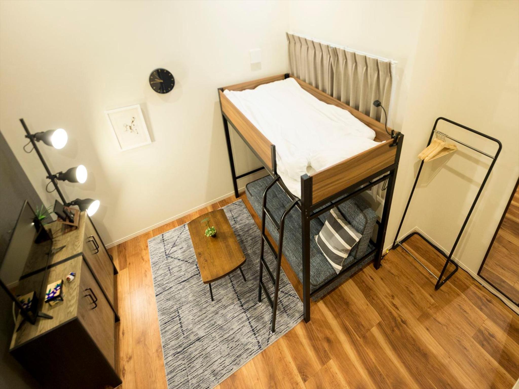 Studio Apartment - No Cleaning for Consecutive Night Stays - Photo 3