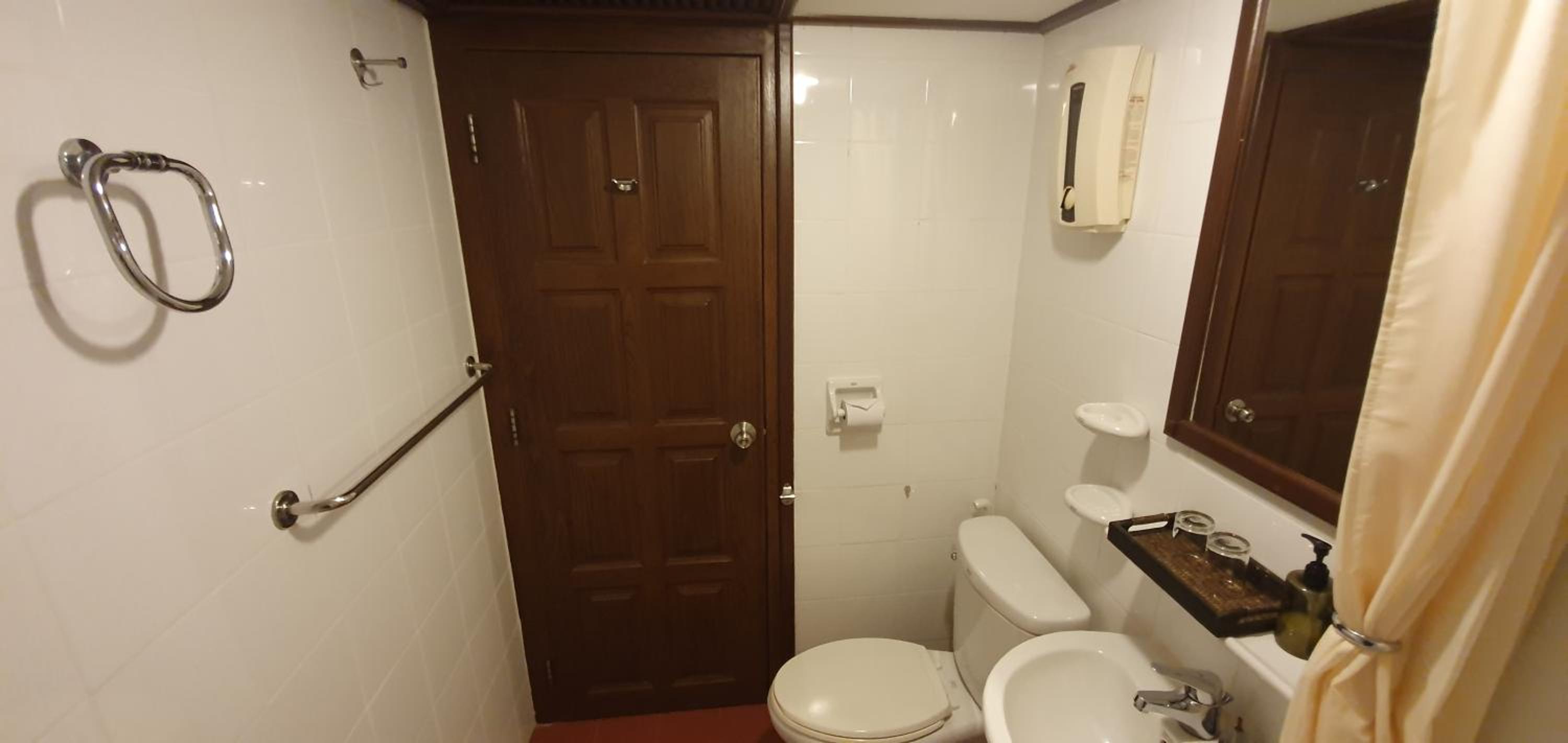 Deluxe Double or Twin with Garden View photo 3