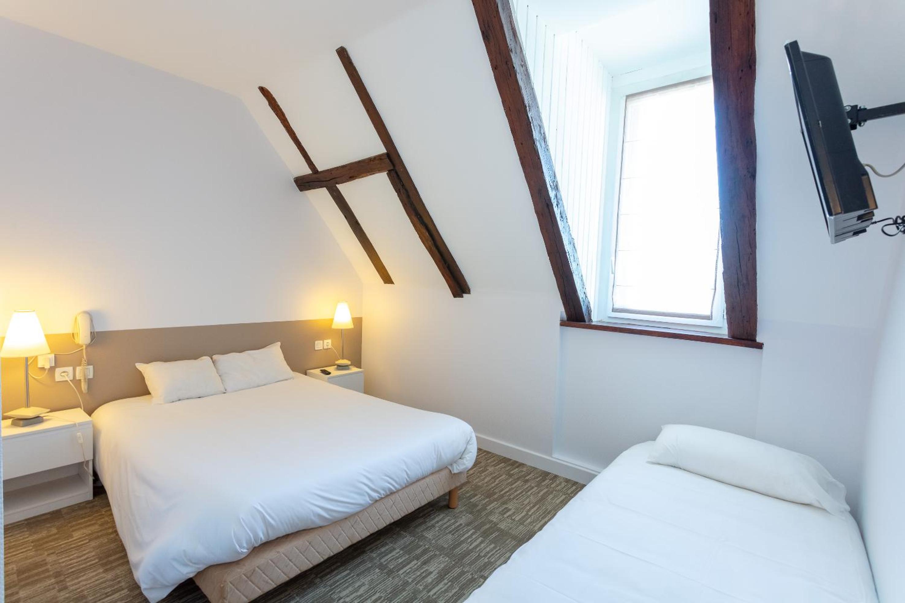 Triple Room with Shower - Photo 1