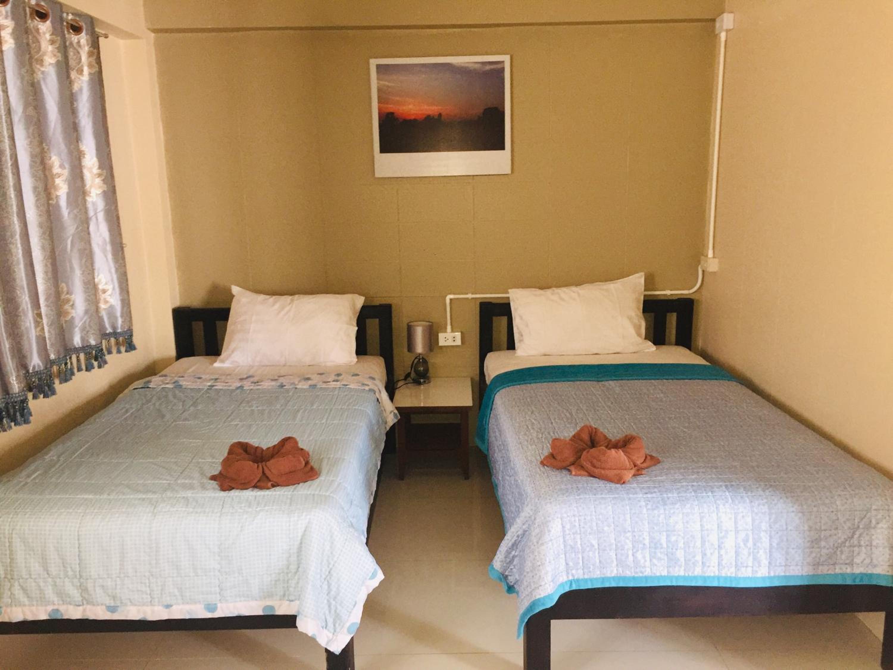 Twin Room with Private Bathroom photo 1