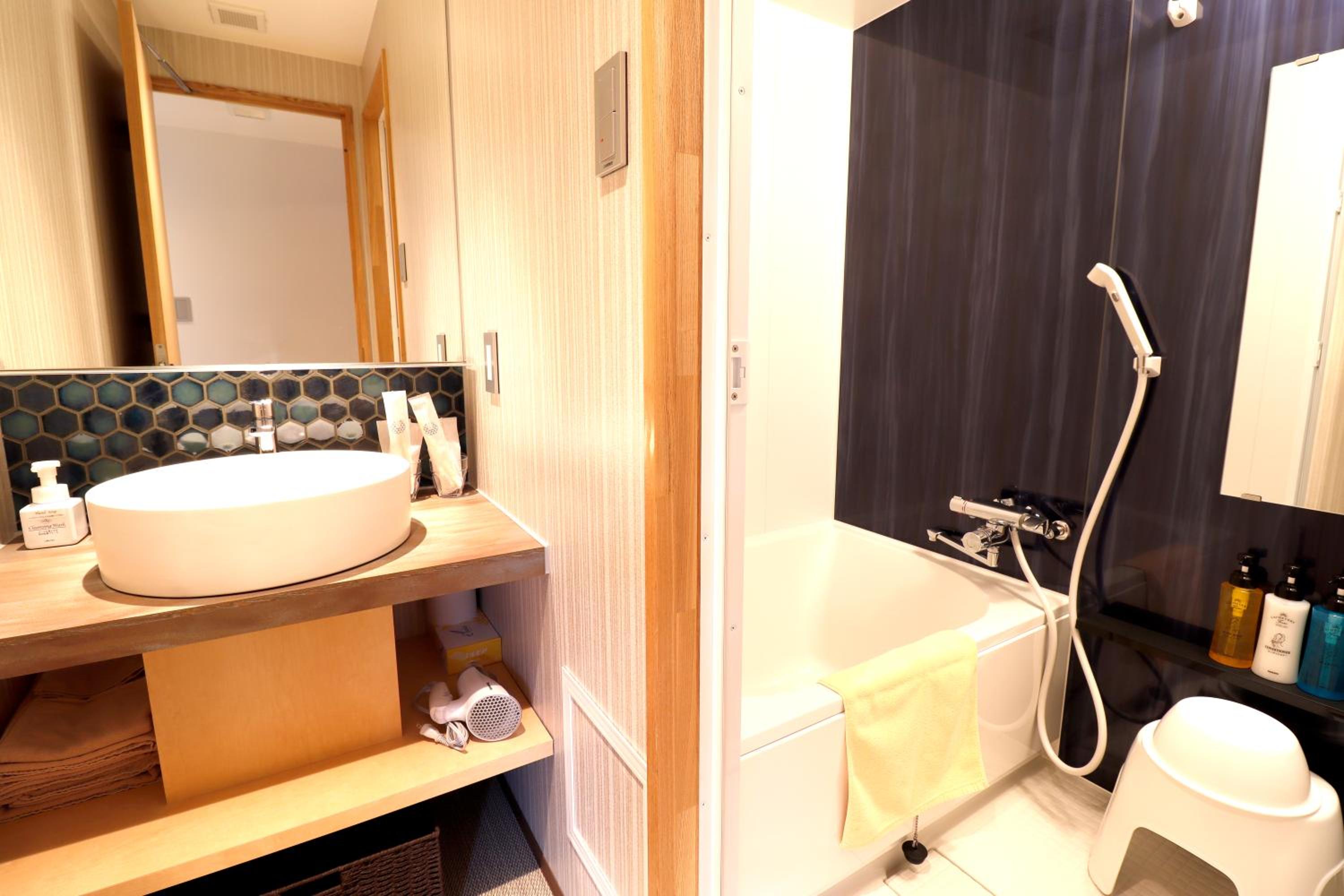 Superior Twin Room - Photo 5