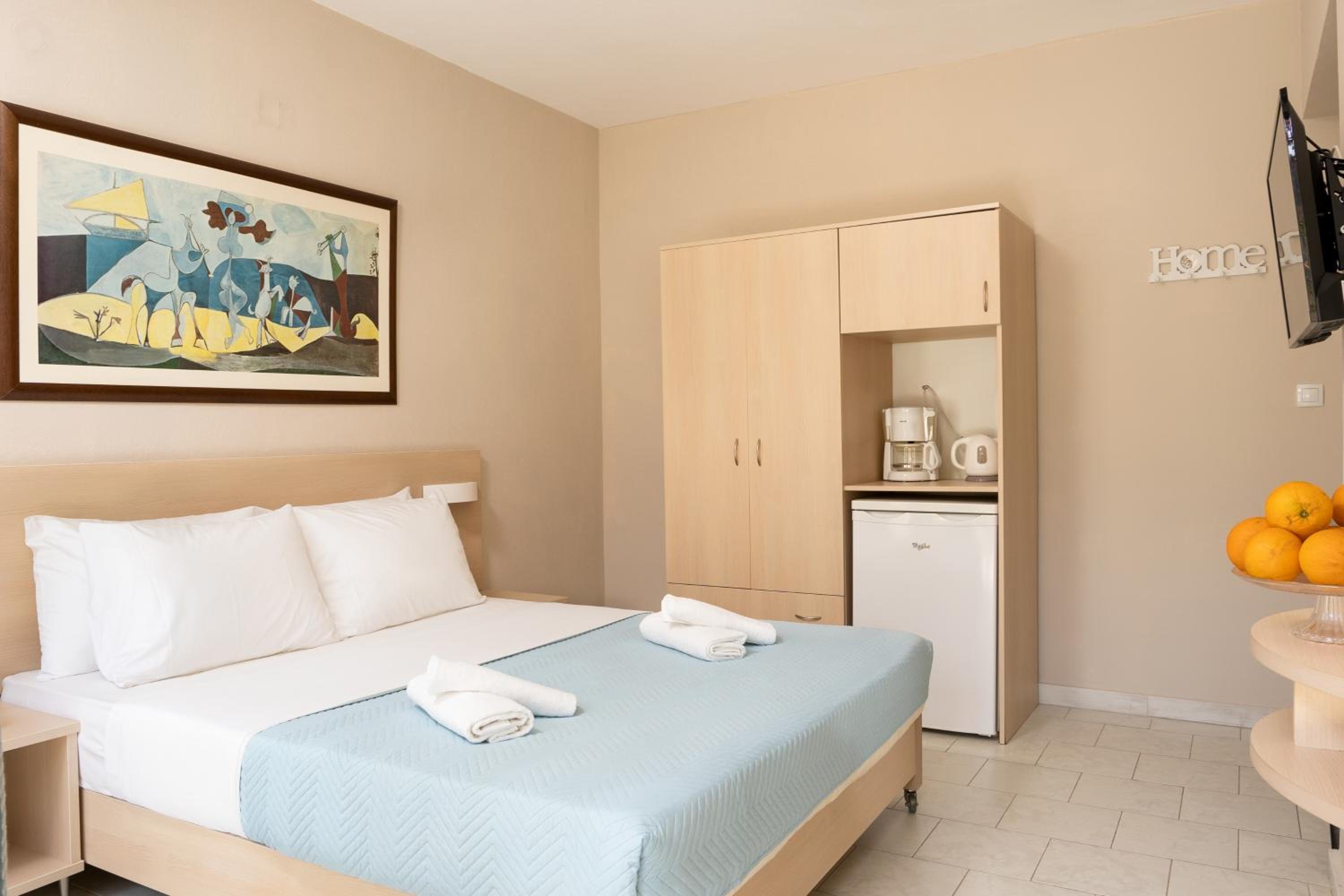 Budget Double Room photo 1