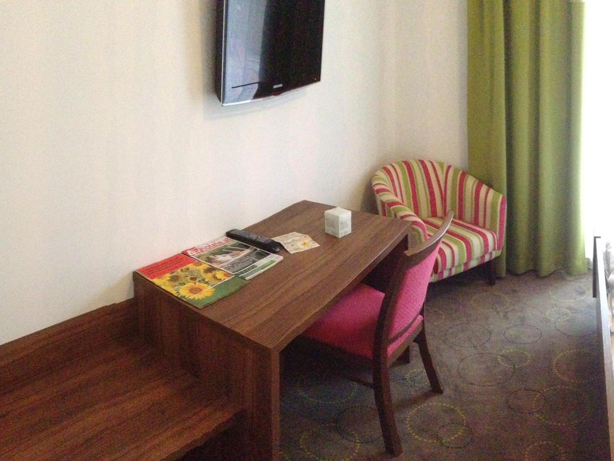 Standard Double Room - Photo 2
