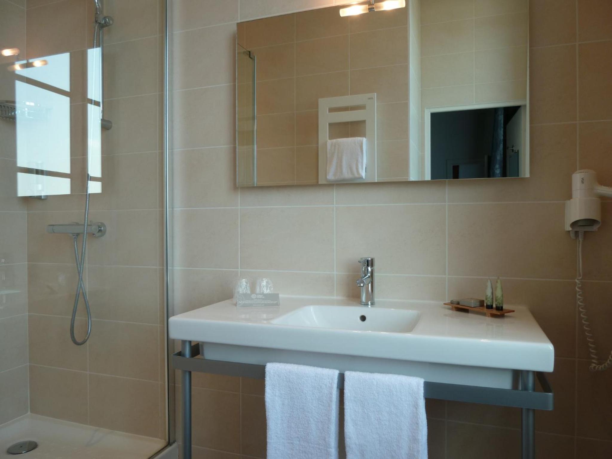 Exclusive Double Room - Photo 9