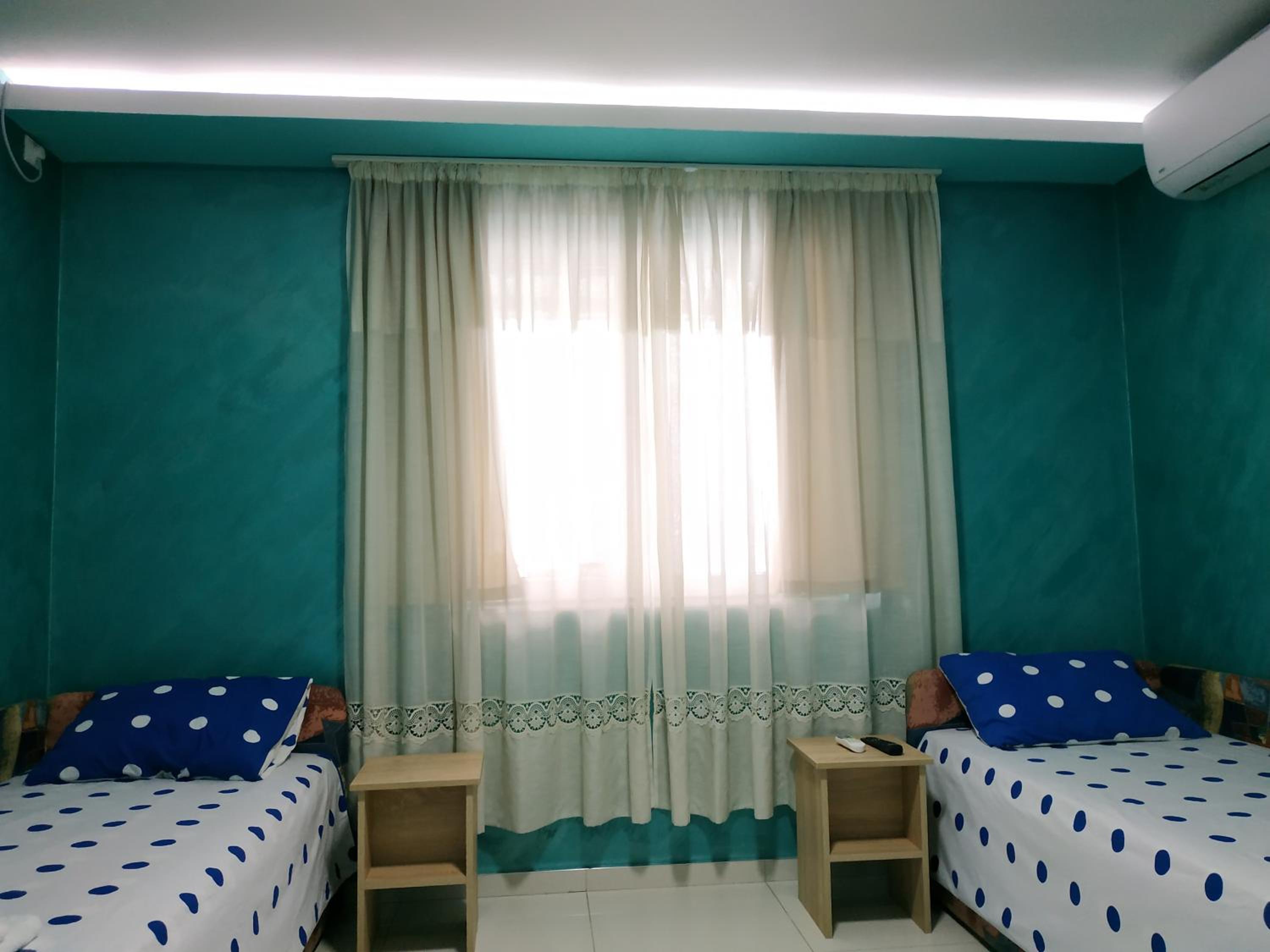 Twin Room with Private Bathroom photo 3