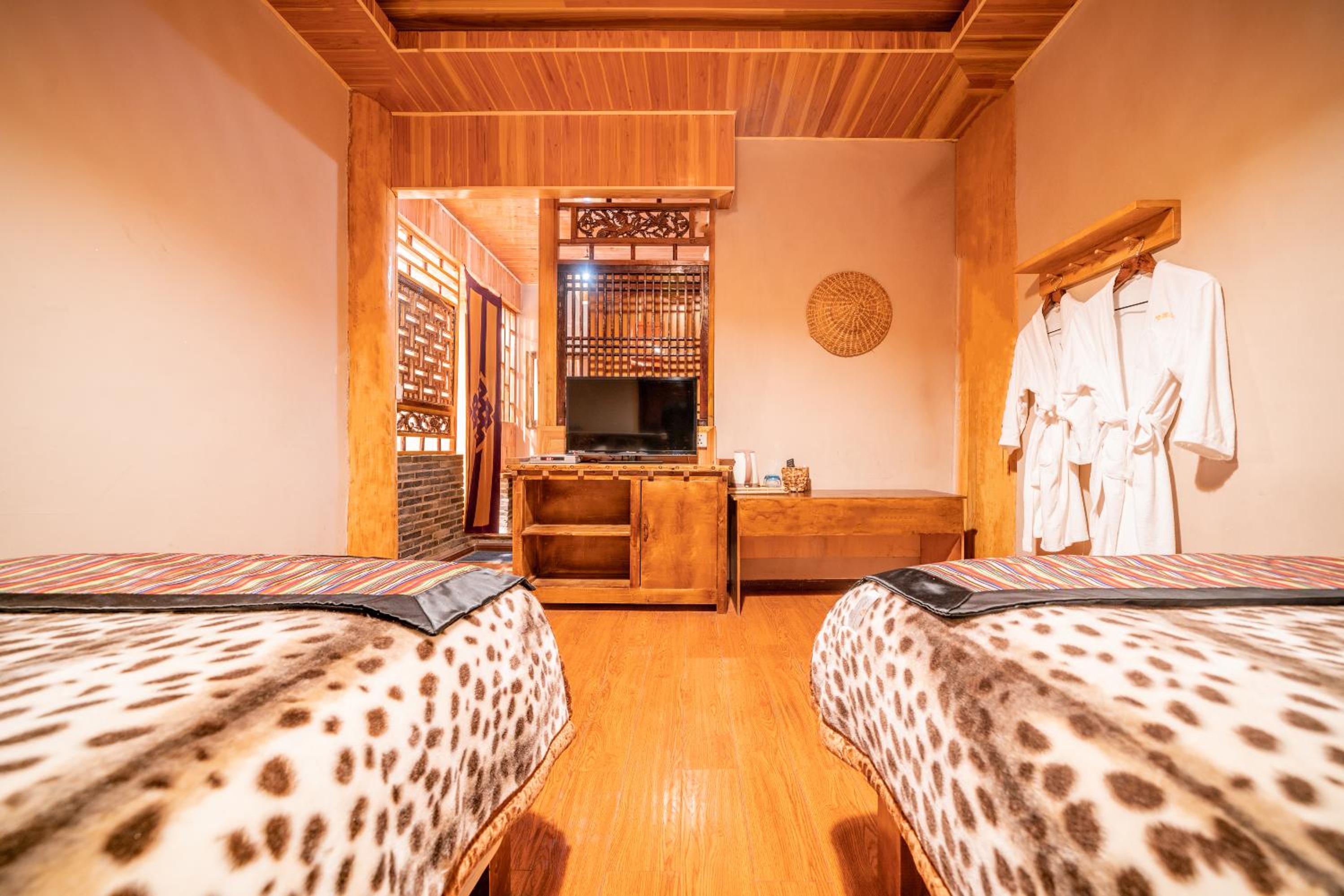 Deluxe Twin Room photo 3