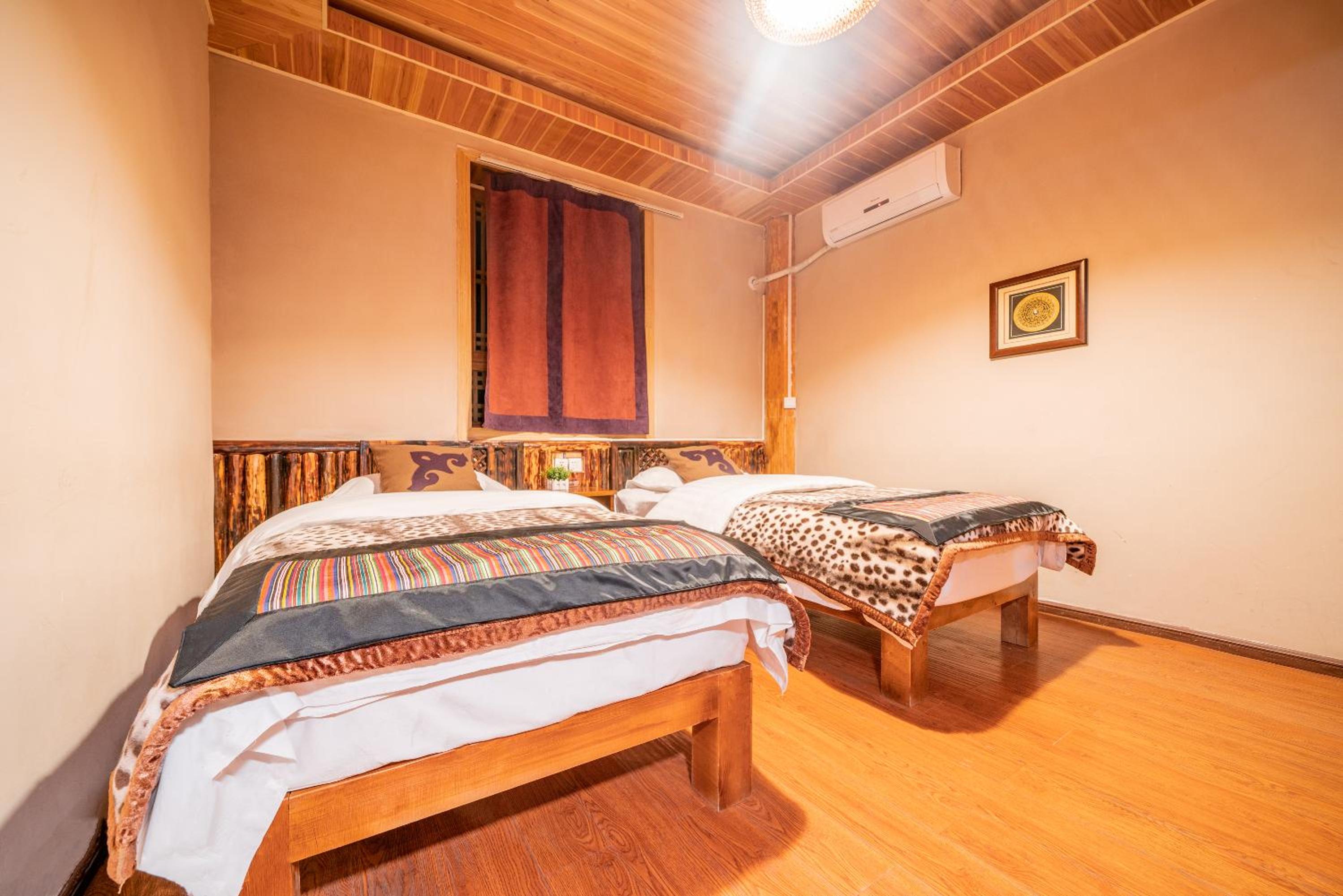 Deluxe Twin Room photo 2