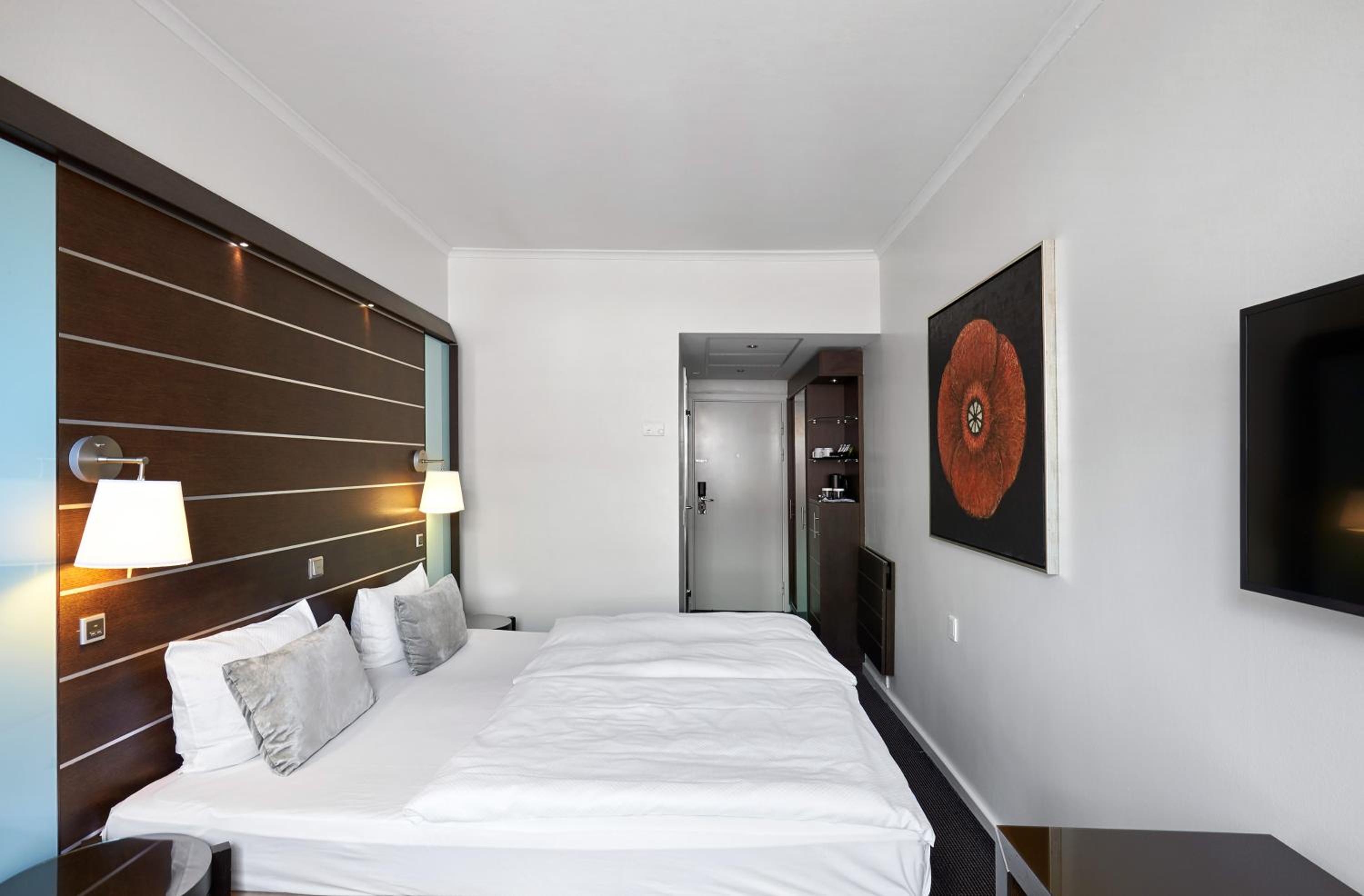 Standard Double Room - Photo 4