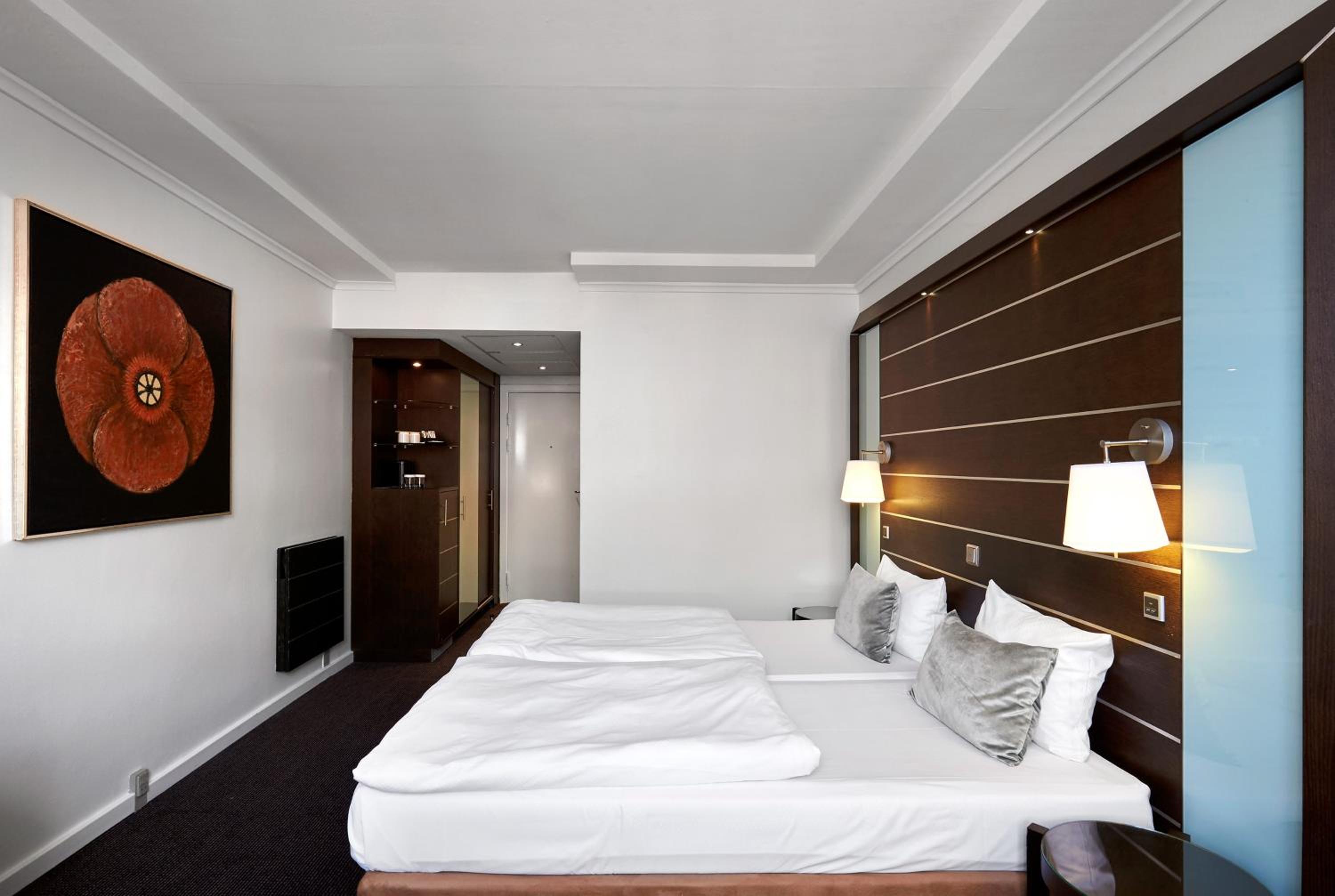 Standard Double Room - Photo 5