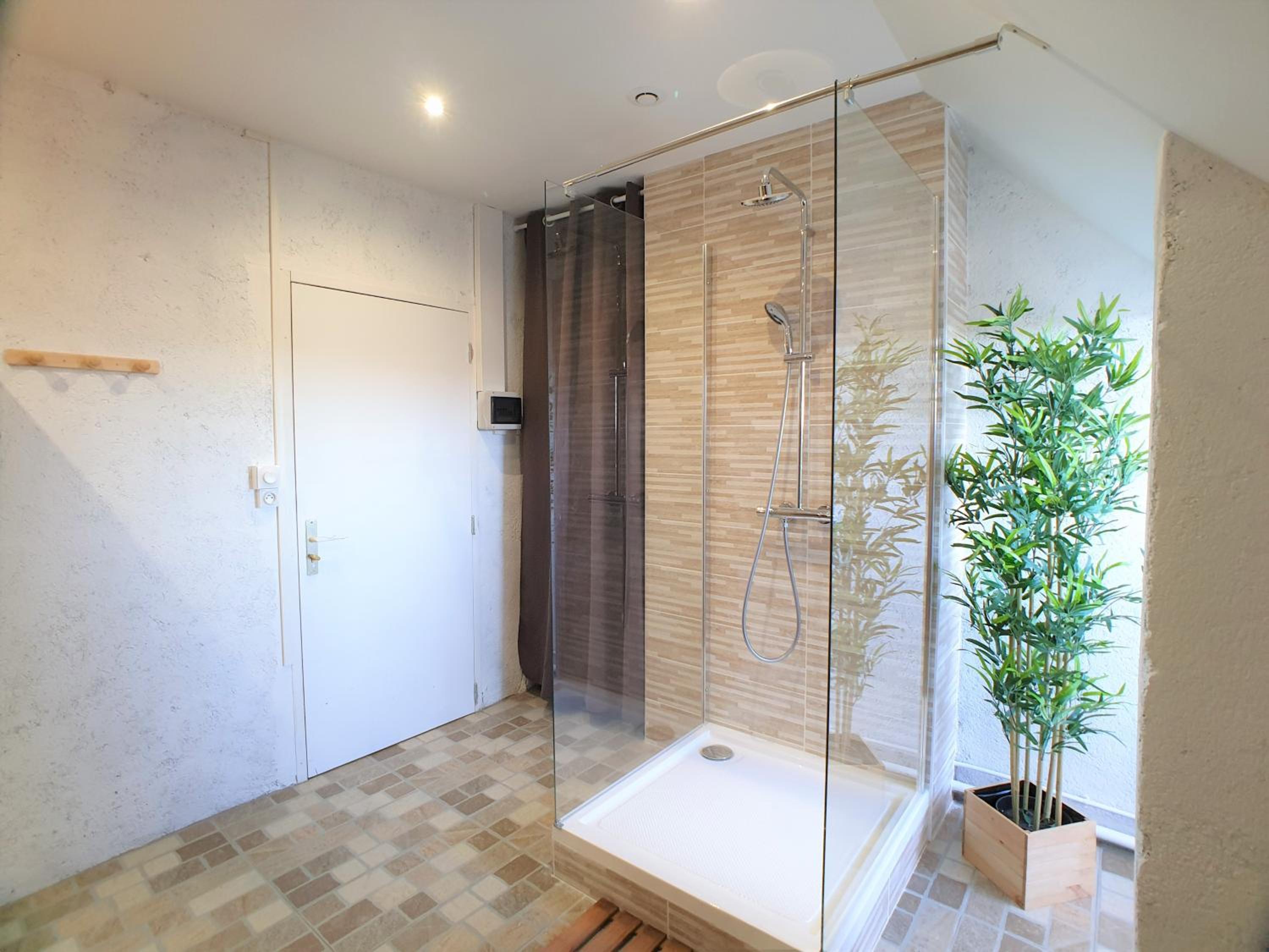 Apartment - Photo 19