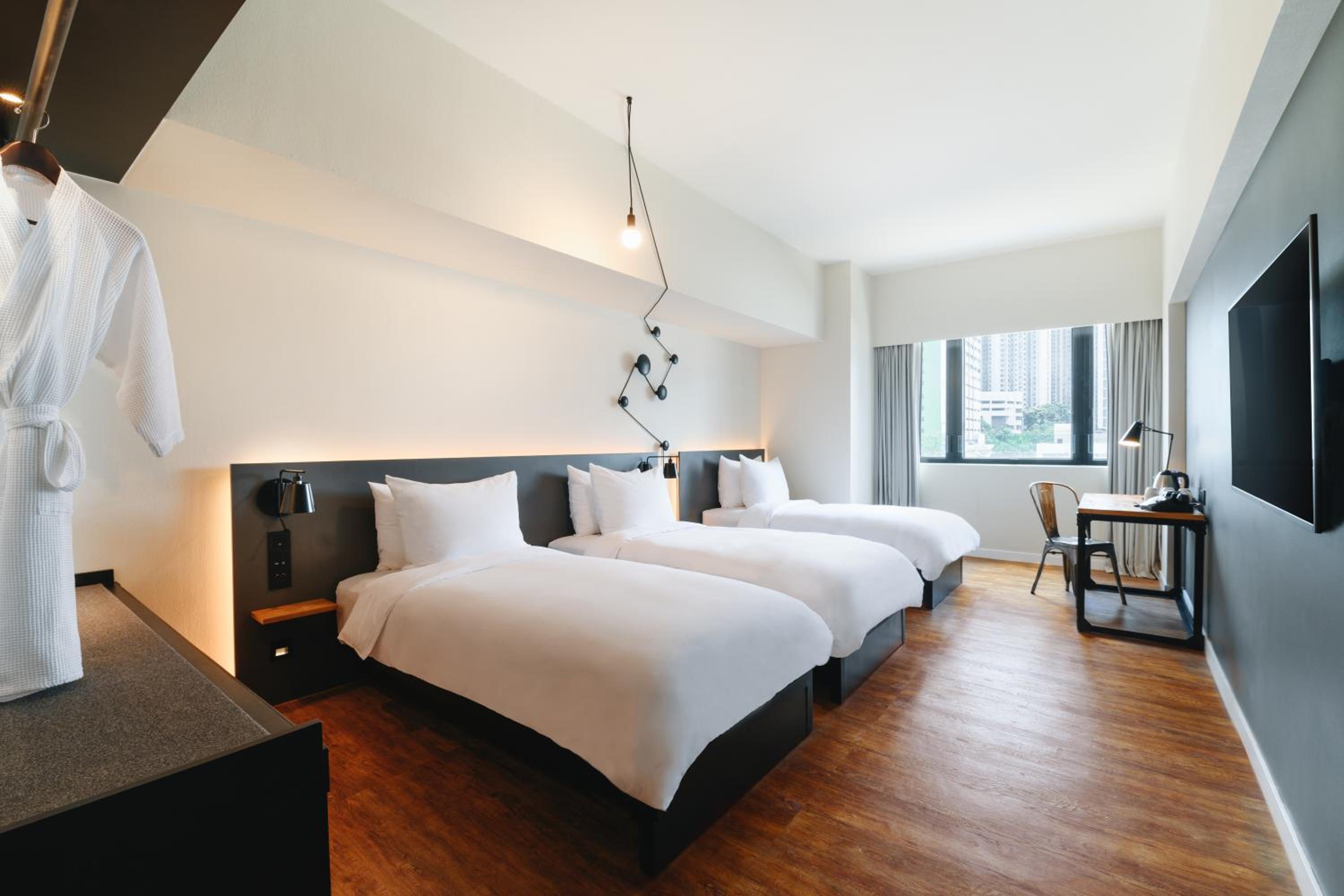 penta Plus Triple Room