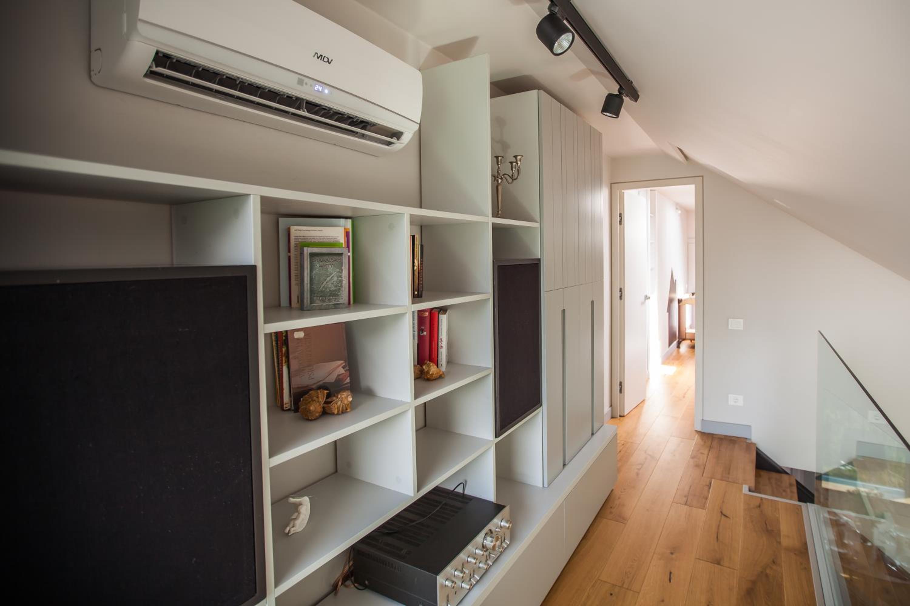 Two-Bedroom Apartment - Photo 29