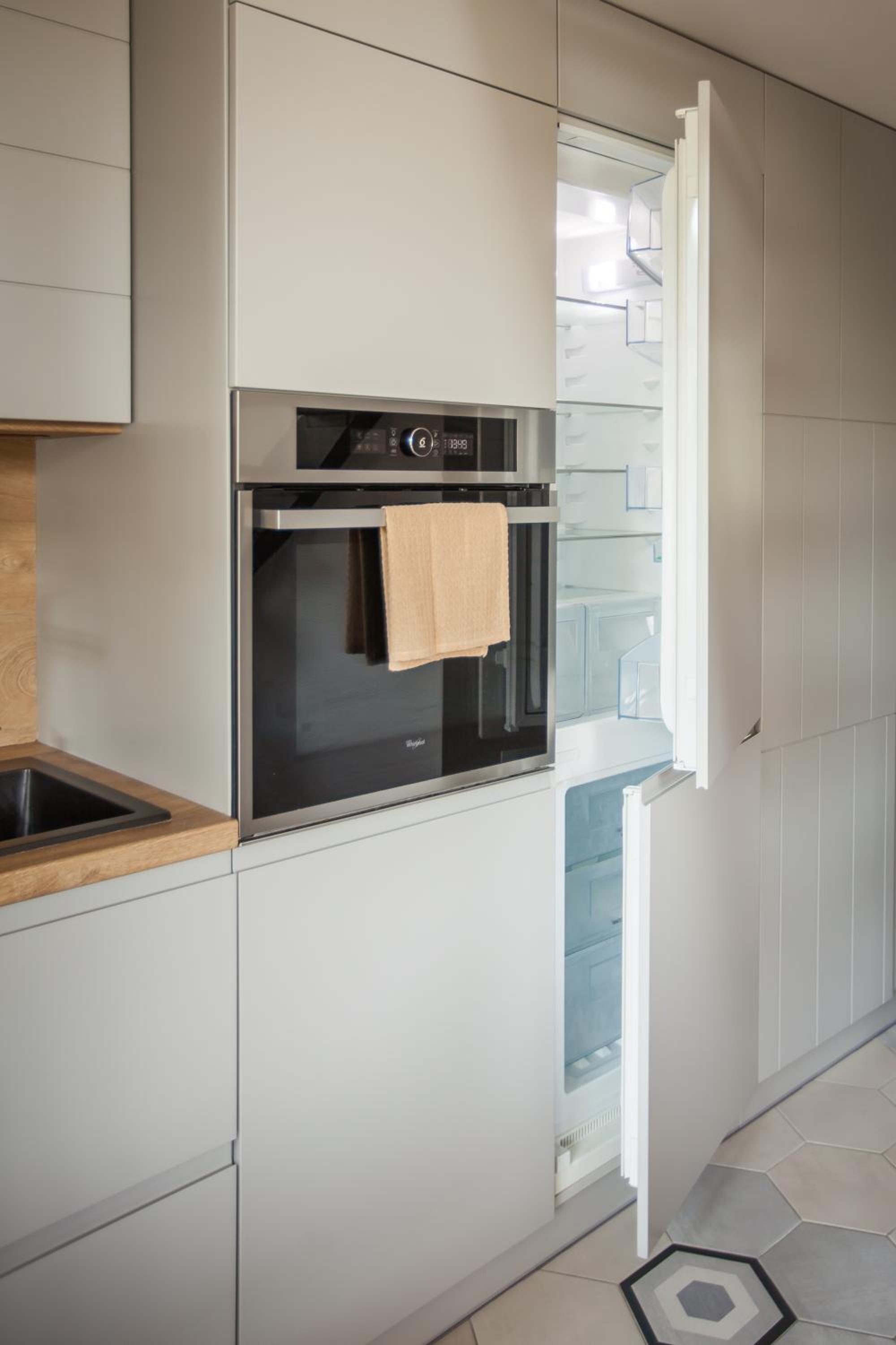 Two-Bedroom Apartment - Photo 10