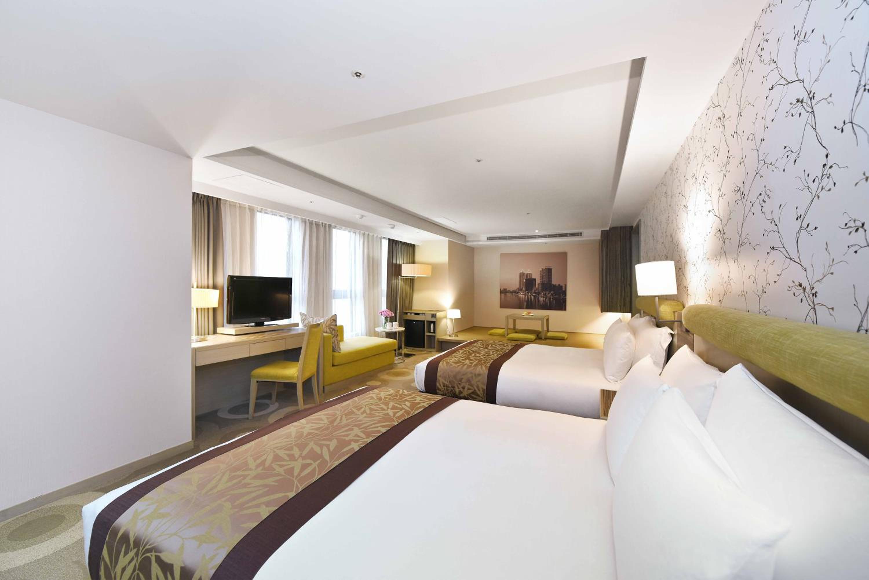 Deluxe Family Suite