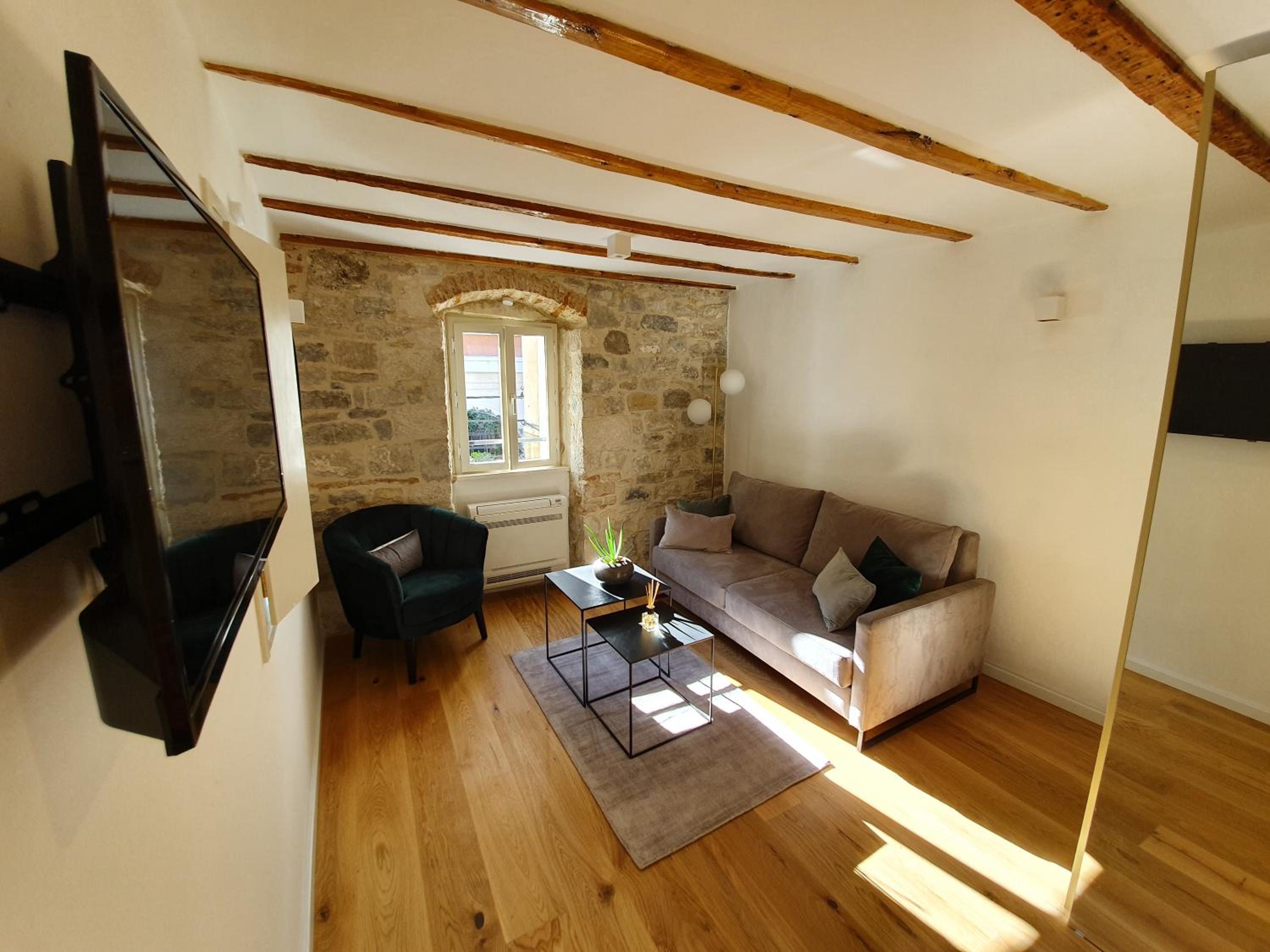 Deluxe Double Room - Photo 2