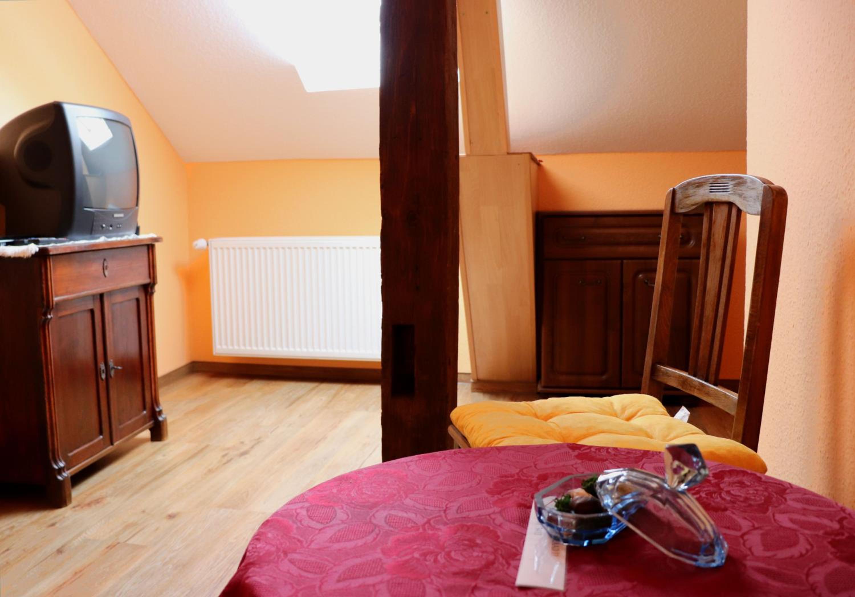 Single Room with Bathroom photo 1