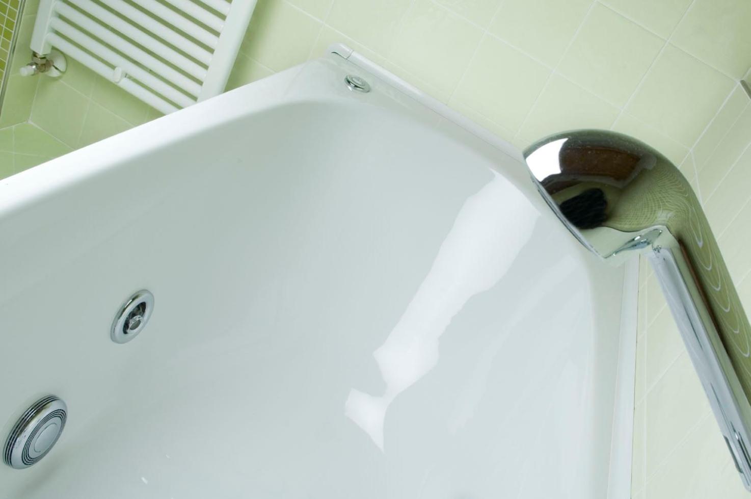 Apartment with Terrace and jacuzzi  photo 3