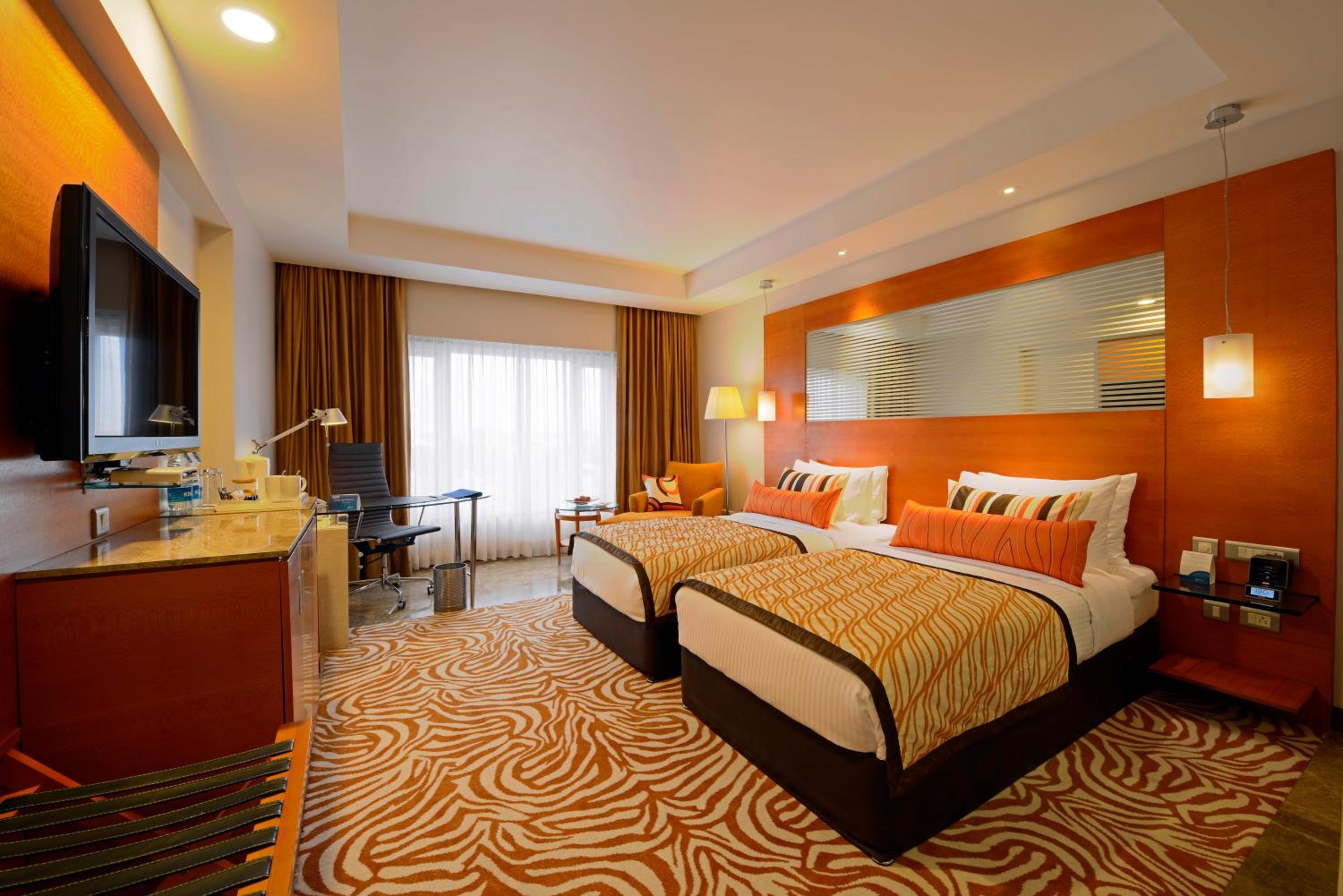 Superior Room with King or Twin Bed  - 15% off on Food & Beverage services photo 1