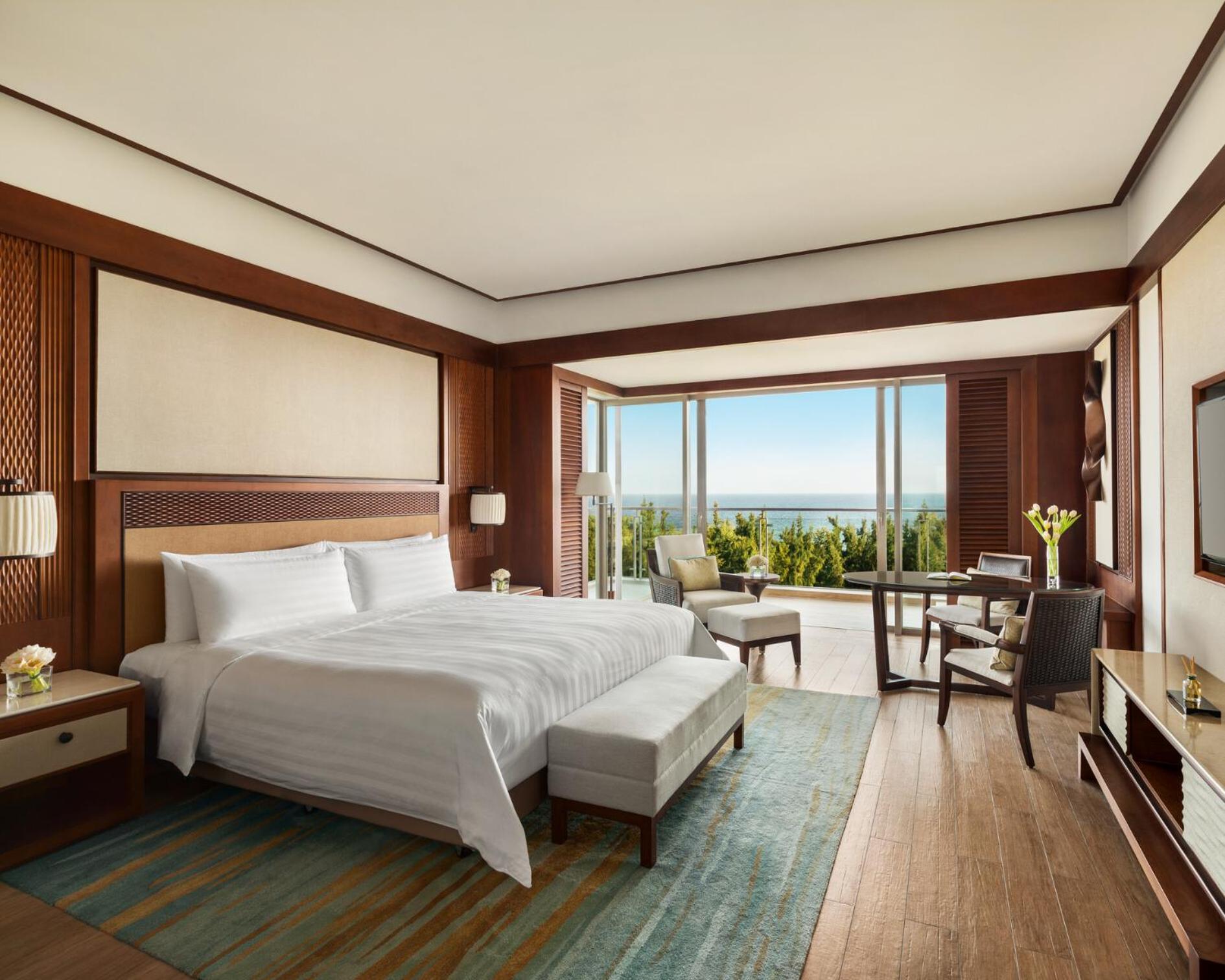 Horizon Ocean Suite