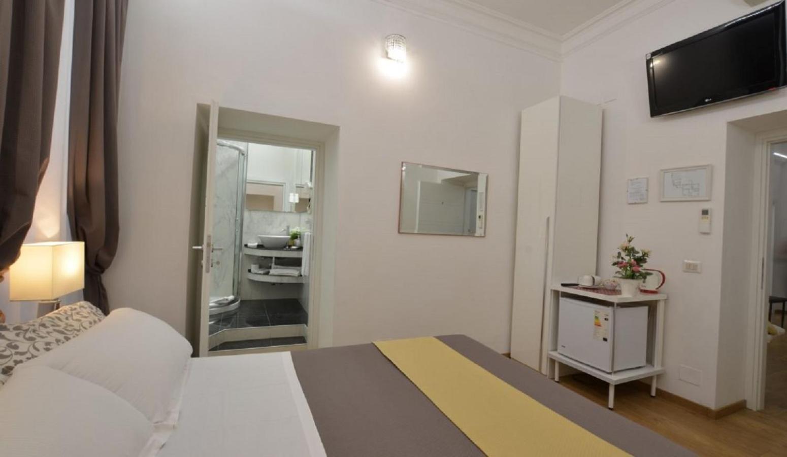 Double Room photo 3