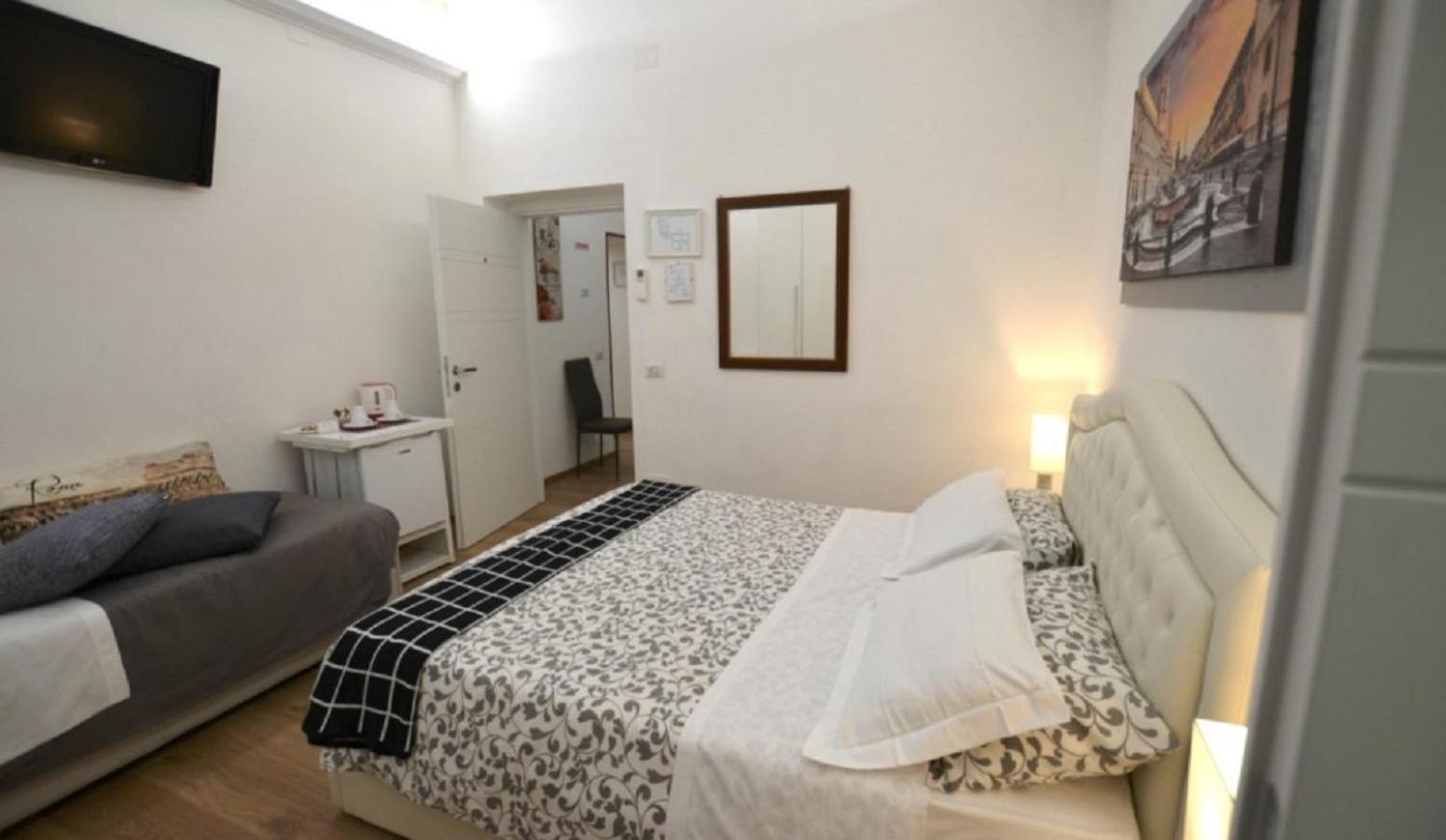Triple Room photo 2