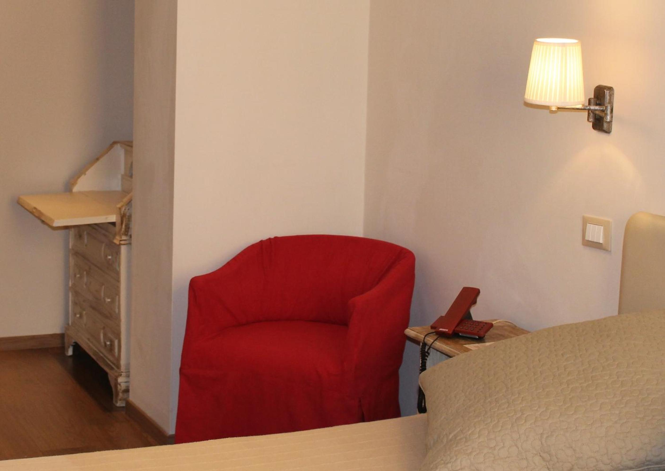 Double Room - Photo 6