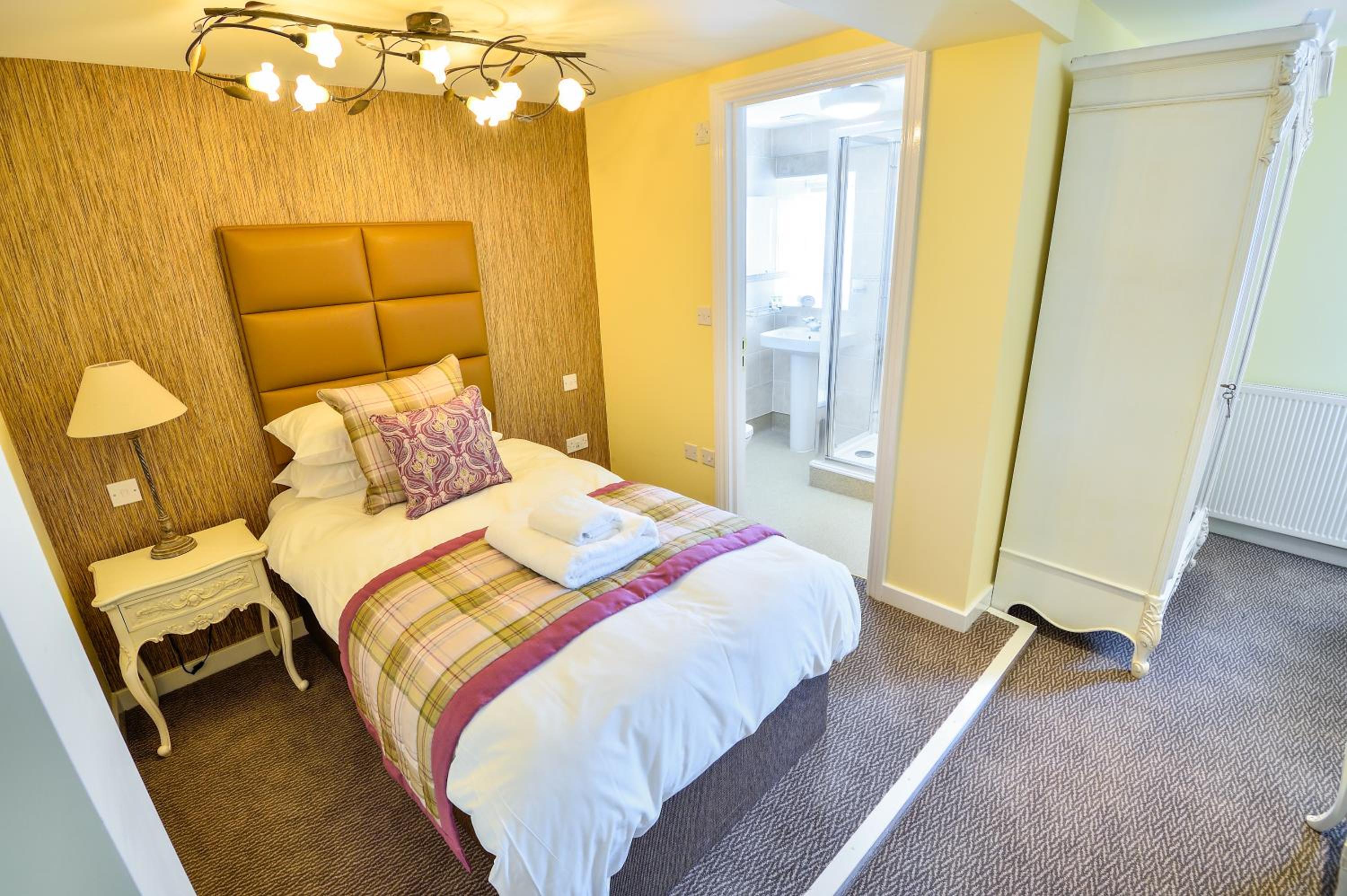 Single Room photo 2