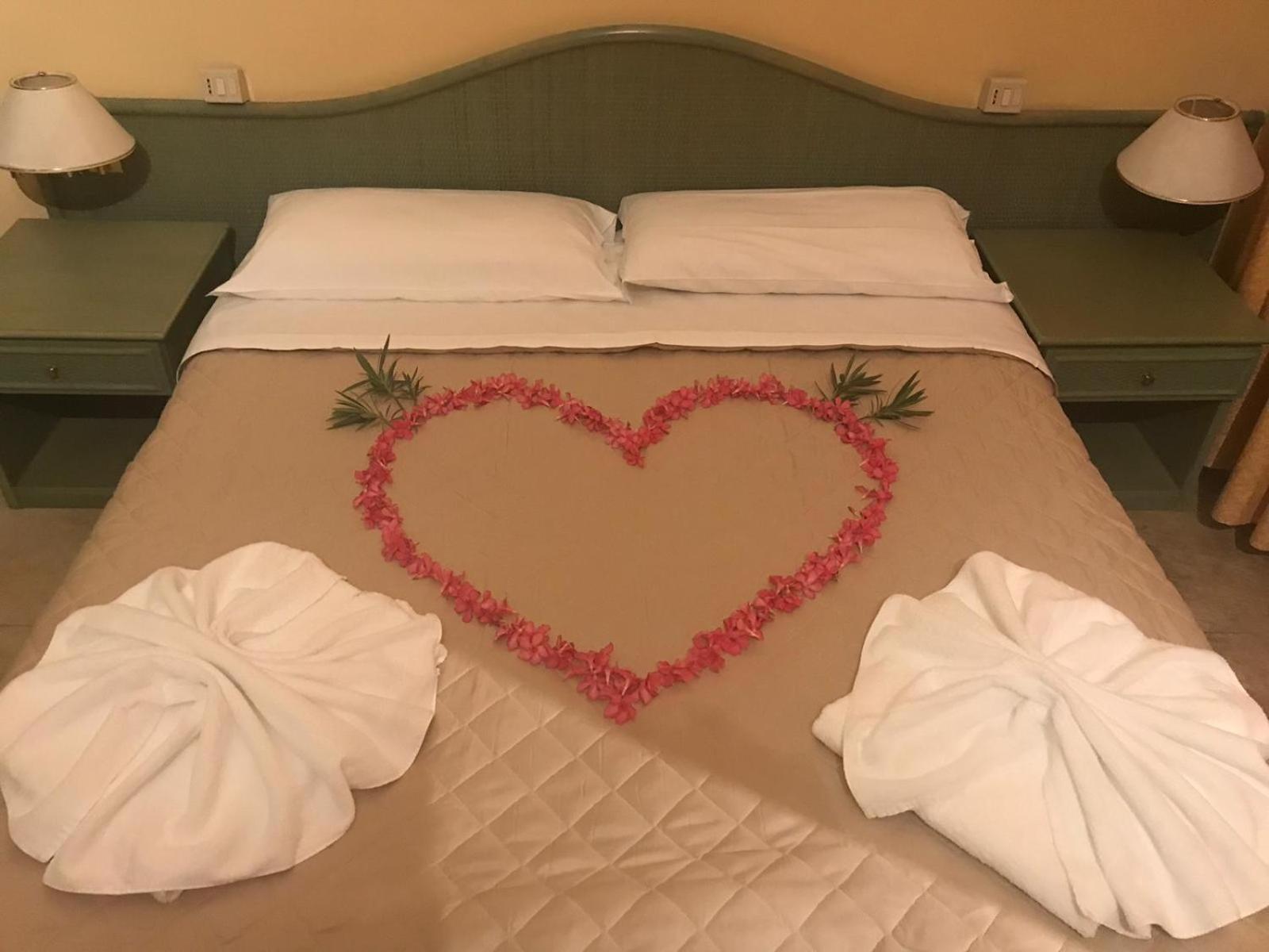 Double or Twin Room - Photo 1