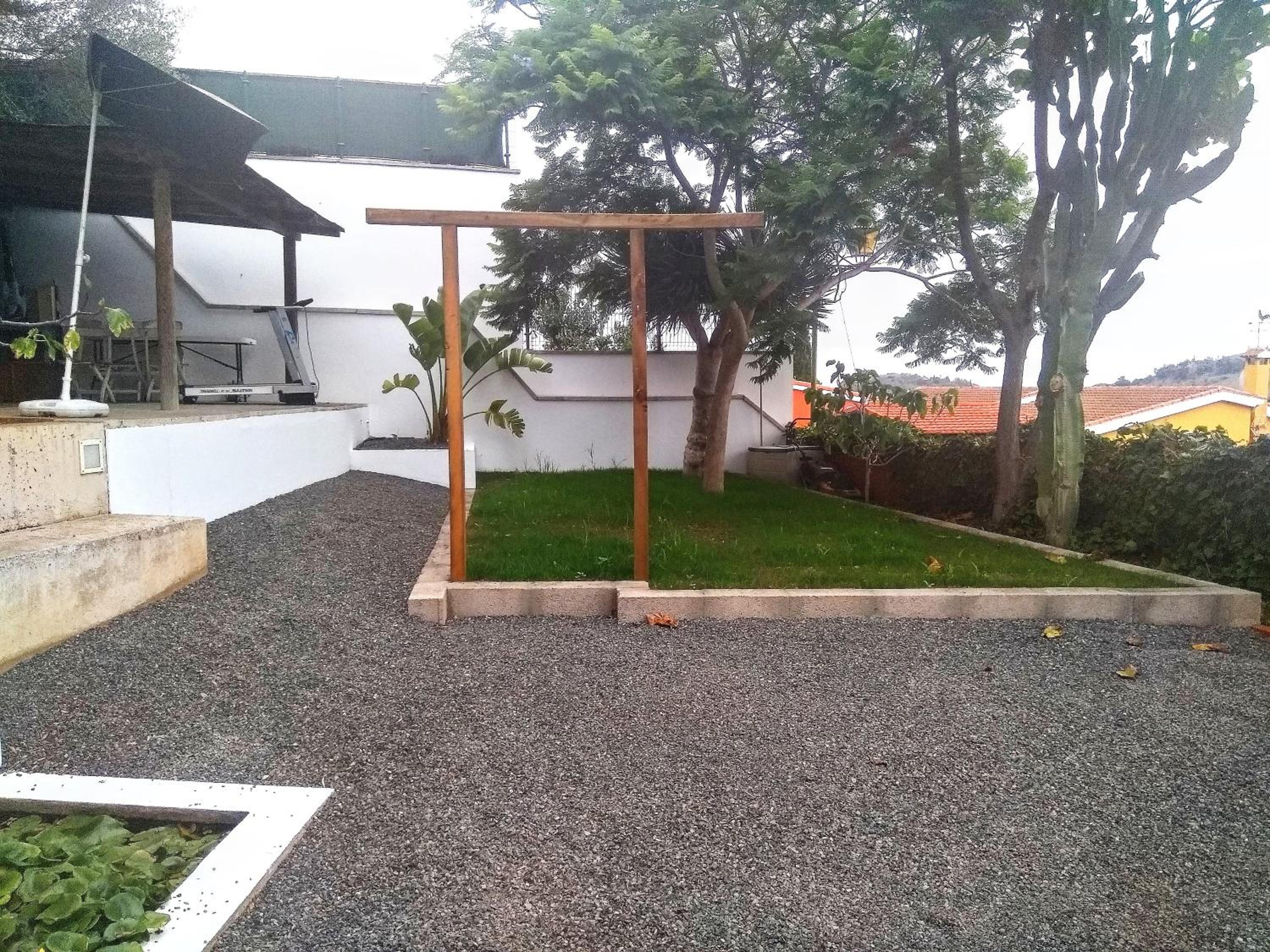 Apartment with Garden View - Photo 9