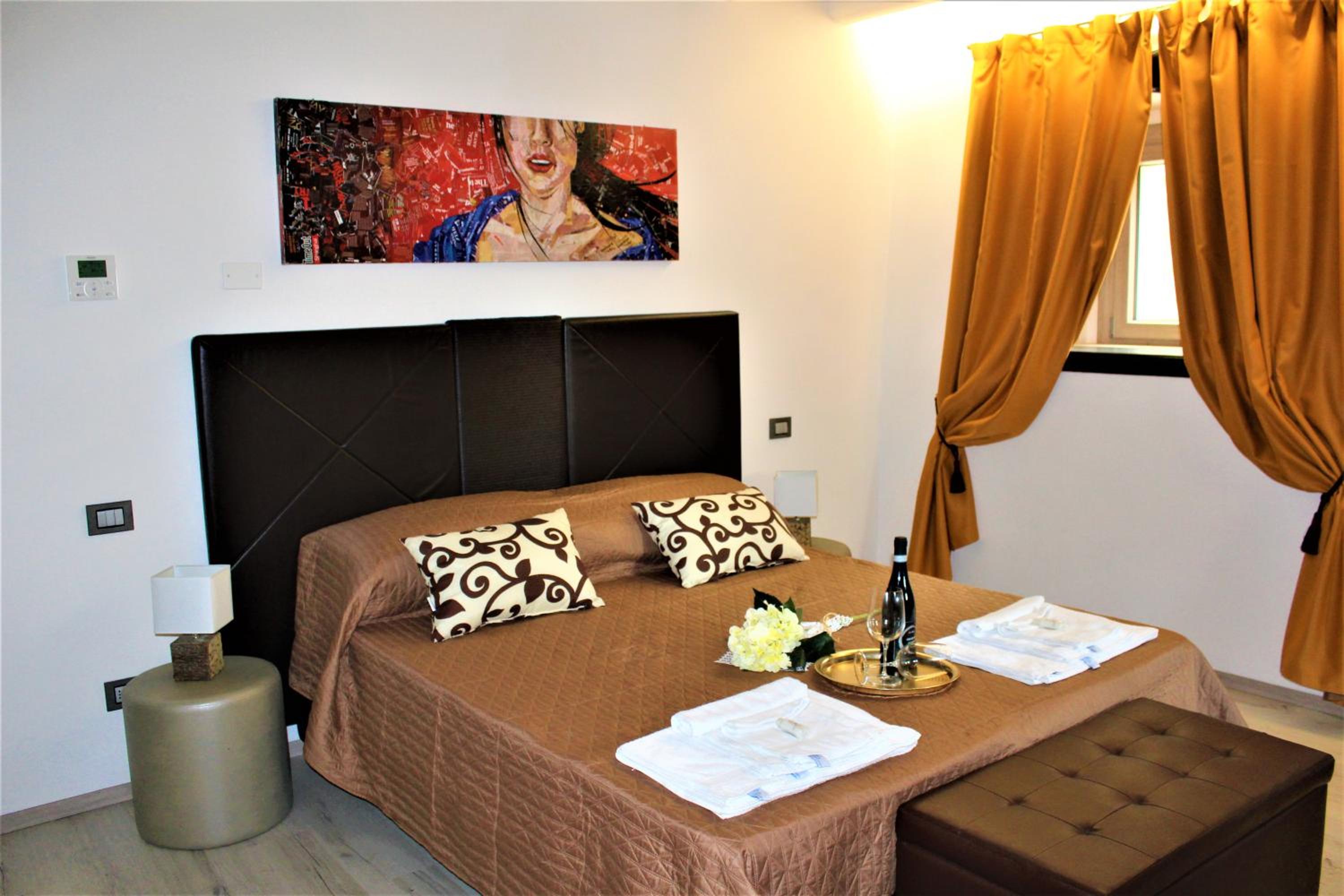 Double or Twin Room with Private Bathroom photo 2