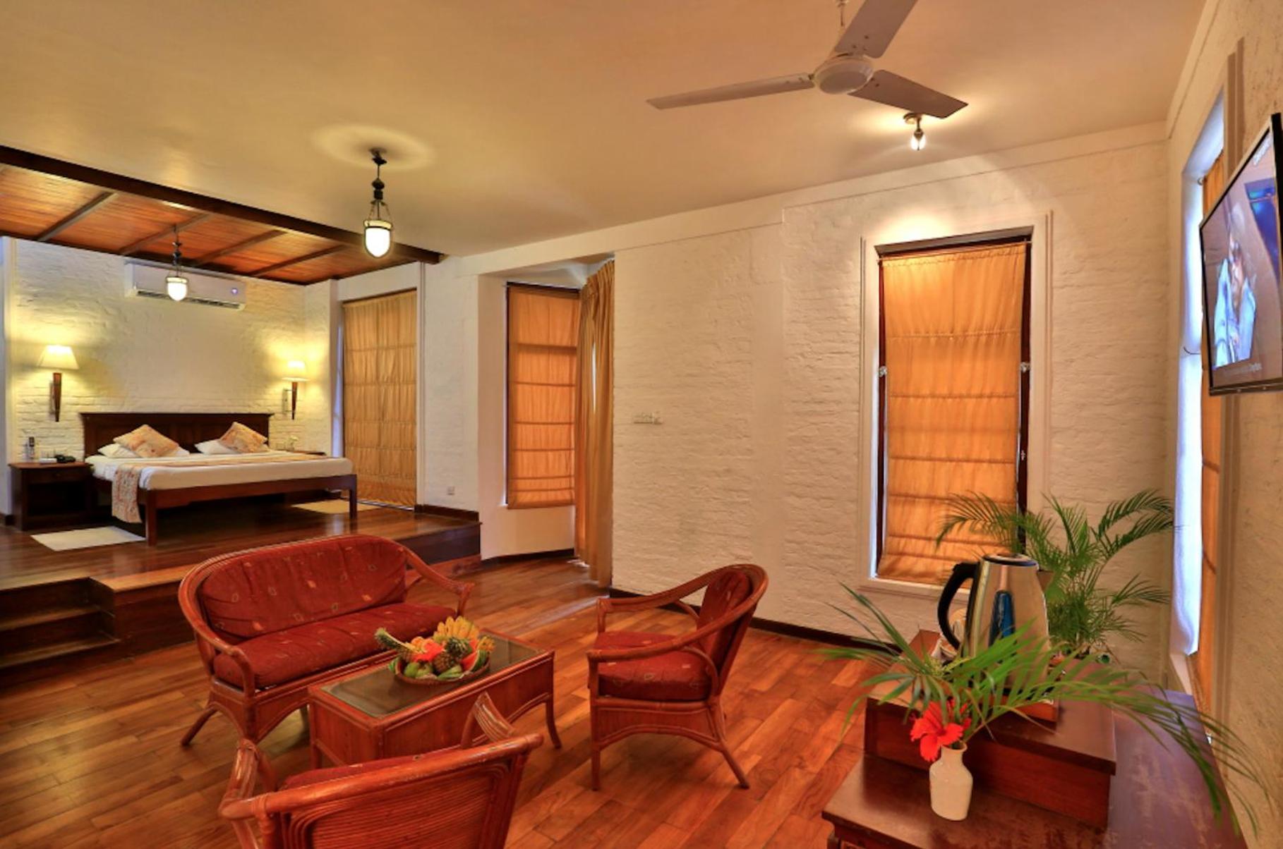 Villa - Photo 1