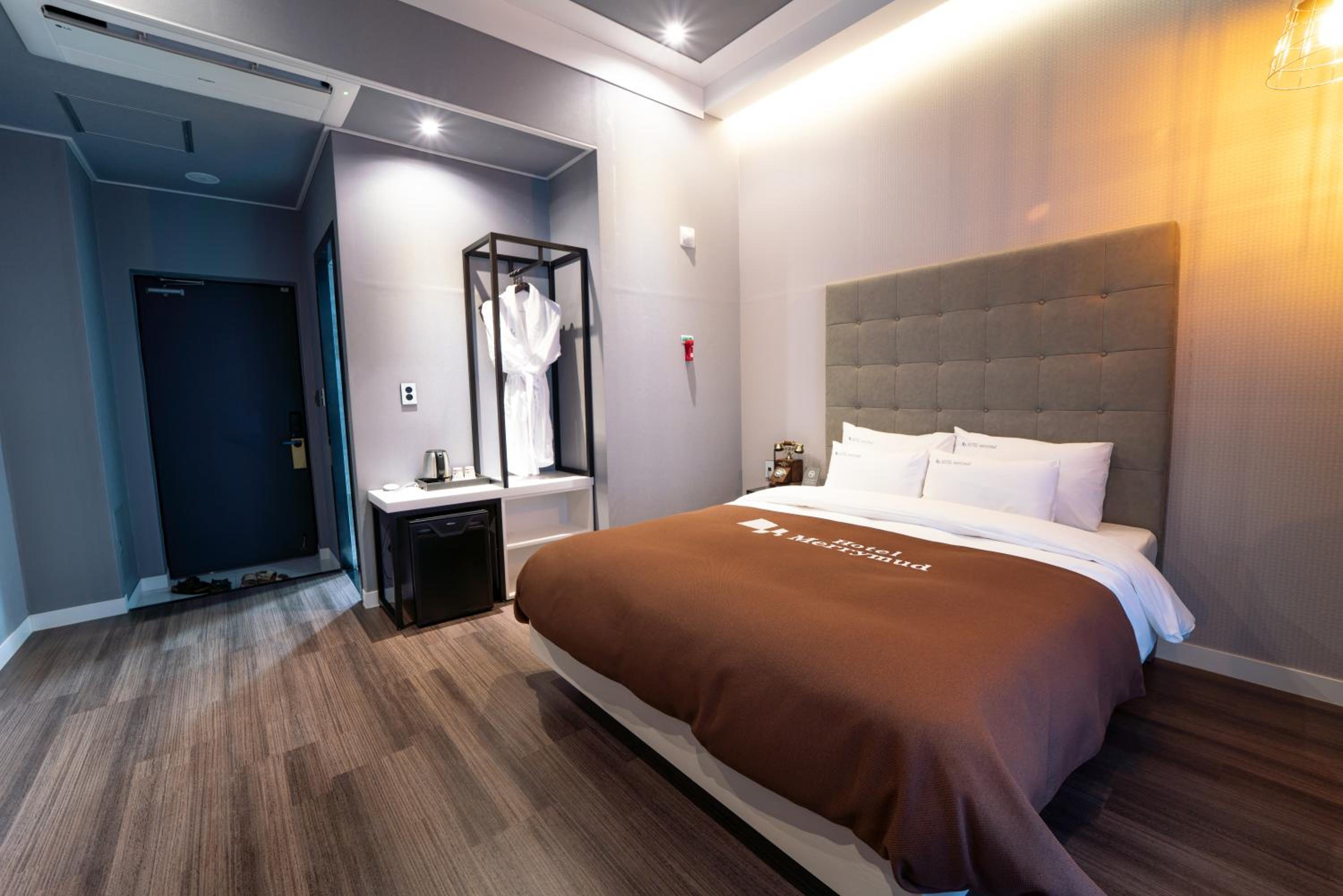 Superior Double Room with Sea View - Photo 1