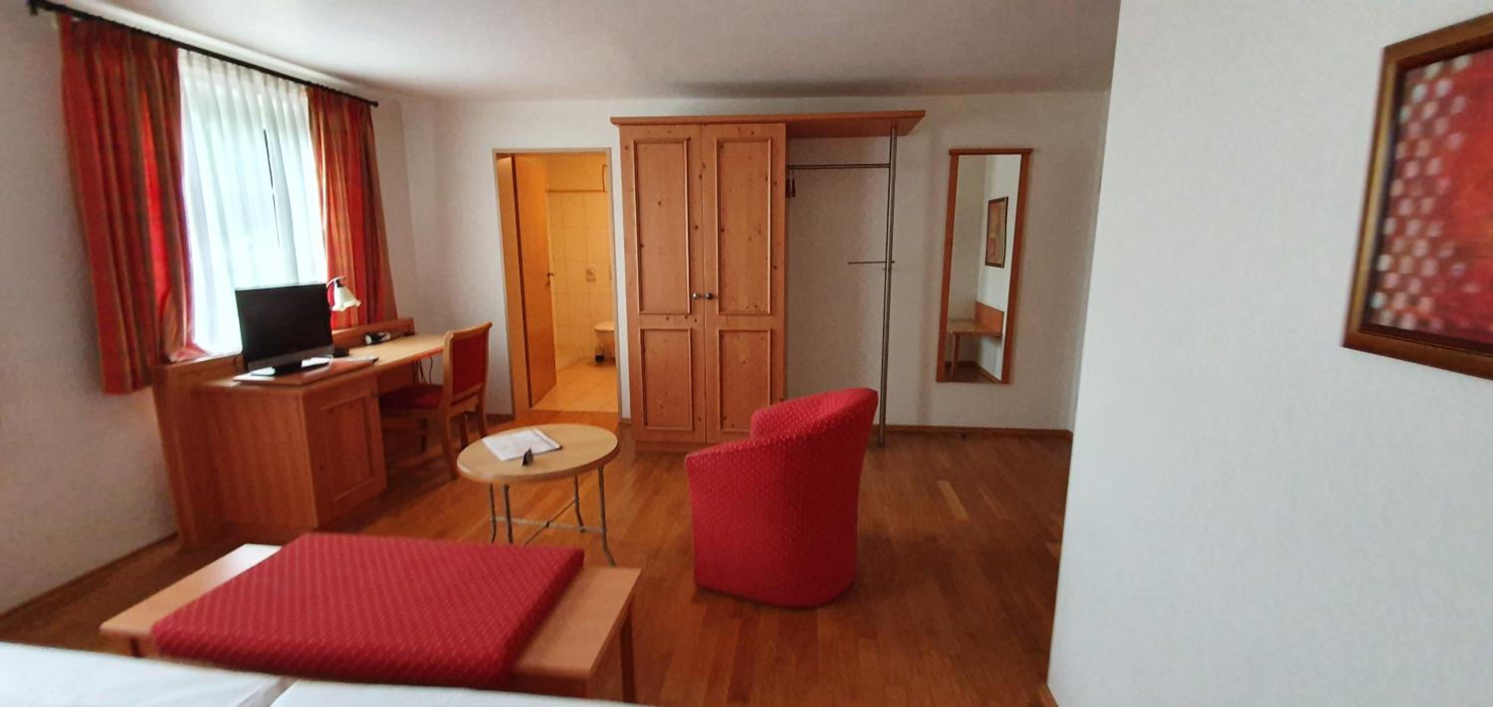 Double Room - Photo 5
